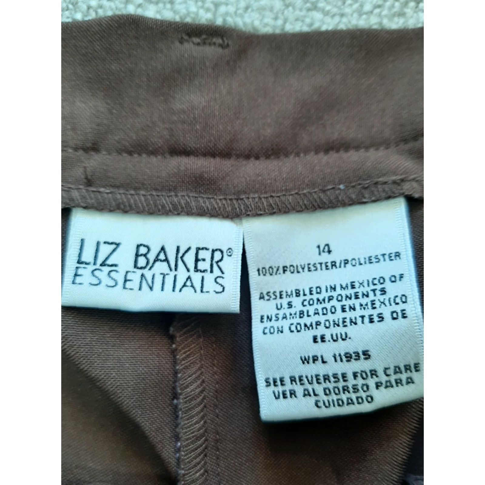 Vintage Liz Baker Womens Shorts Bermuda 14 Brown Polyester Womens, Size 14, Regular, Brown, Liz Baker Bermuda Shorts, Women Size 36" / US 14 / IT 50 - 4 Thumbnail