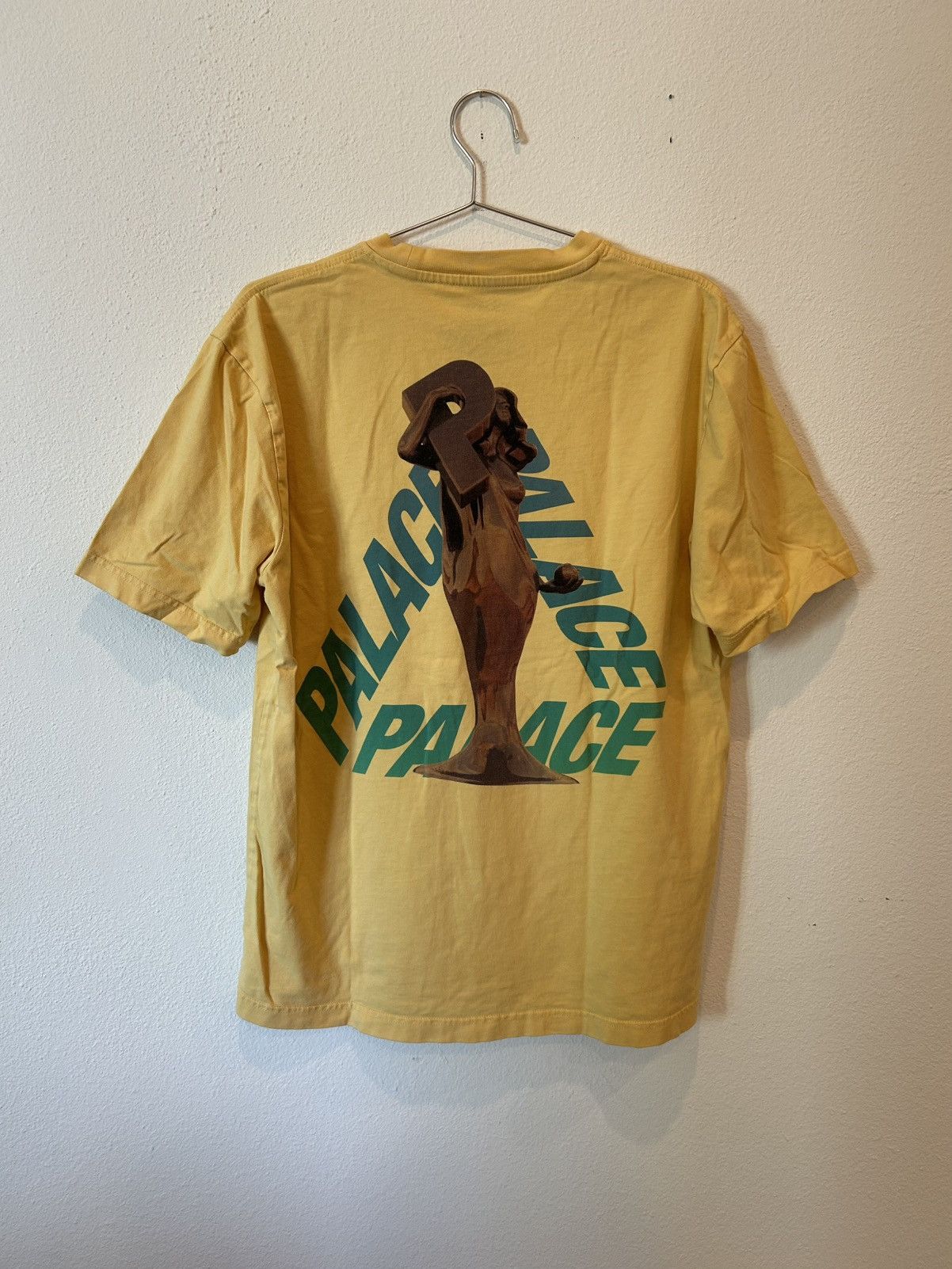 Palace Palace Rolls P3 Statue tee Size US L / EU 52-54 / 3 - 2 Thumbnail