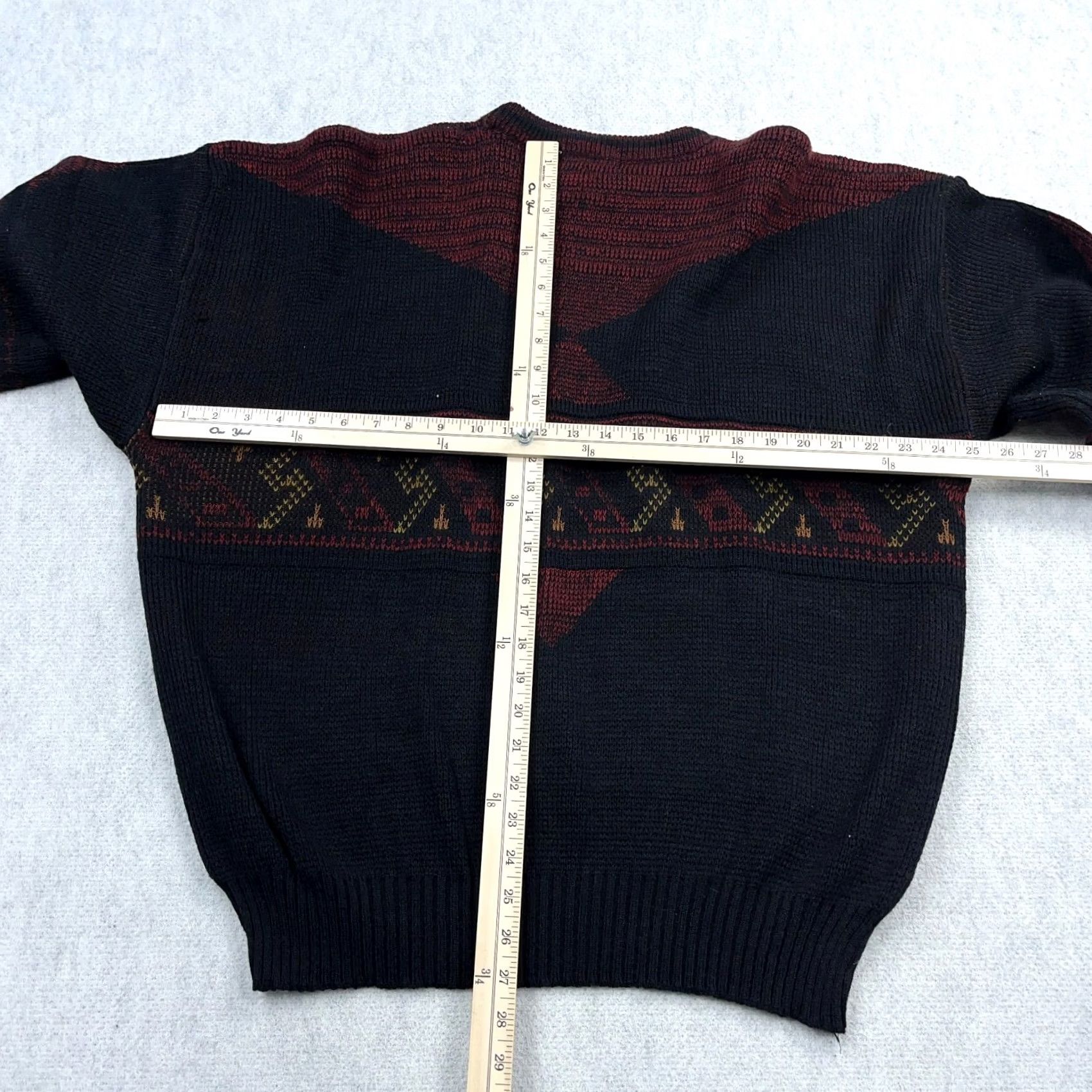 Vintage VINTAGE Grandpa Sweater Mens 3XB Black Red Geometric Crewneck 80s 90s Cosby Size US XL / EU 56 / 4 - 4 Thumbnail