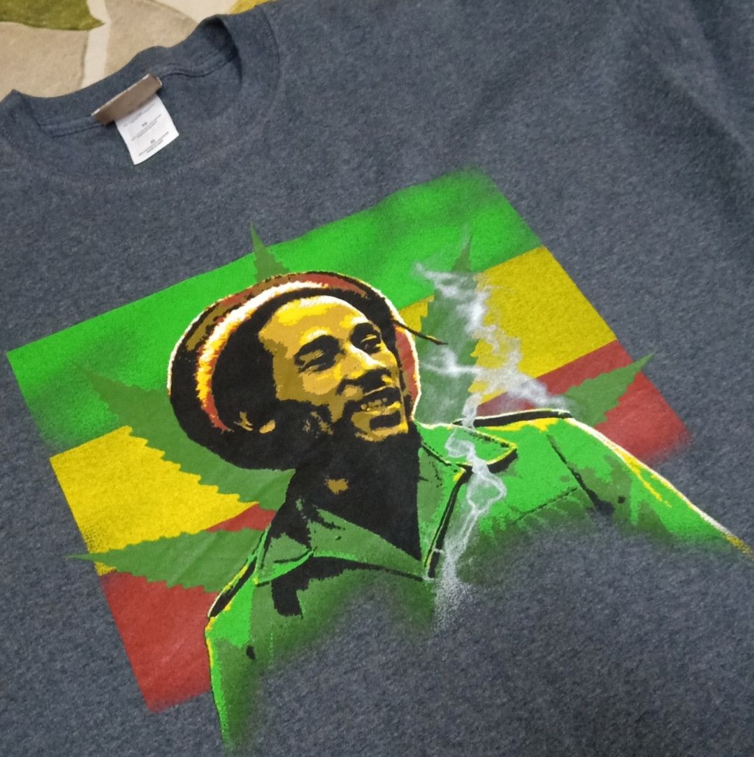 Bob Marley × Legendary Goods × Reel Legends Vintage Bob Marley Rasta Flag T-shirt Size US XL / EU 56 / 4 - 7 Thumbnail