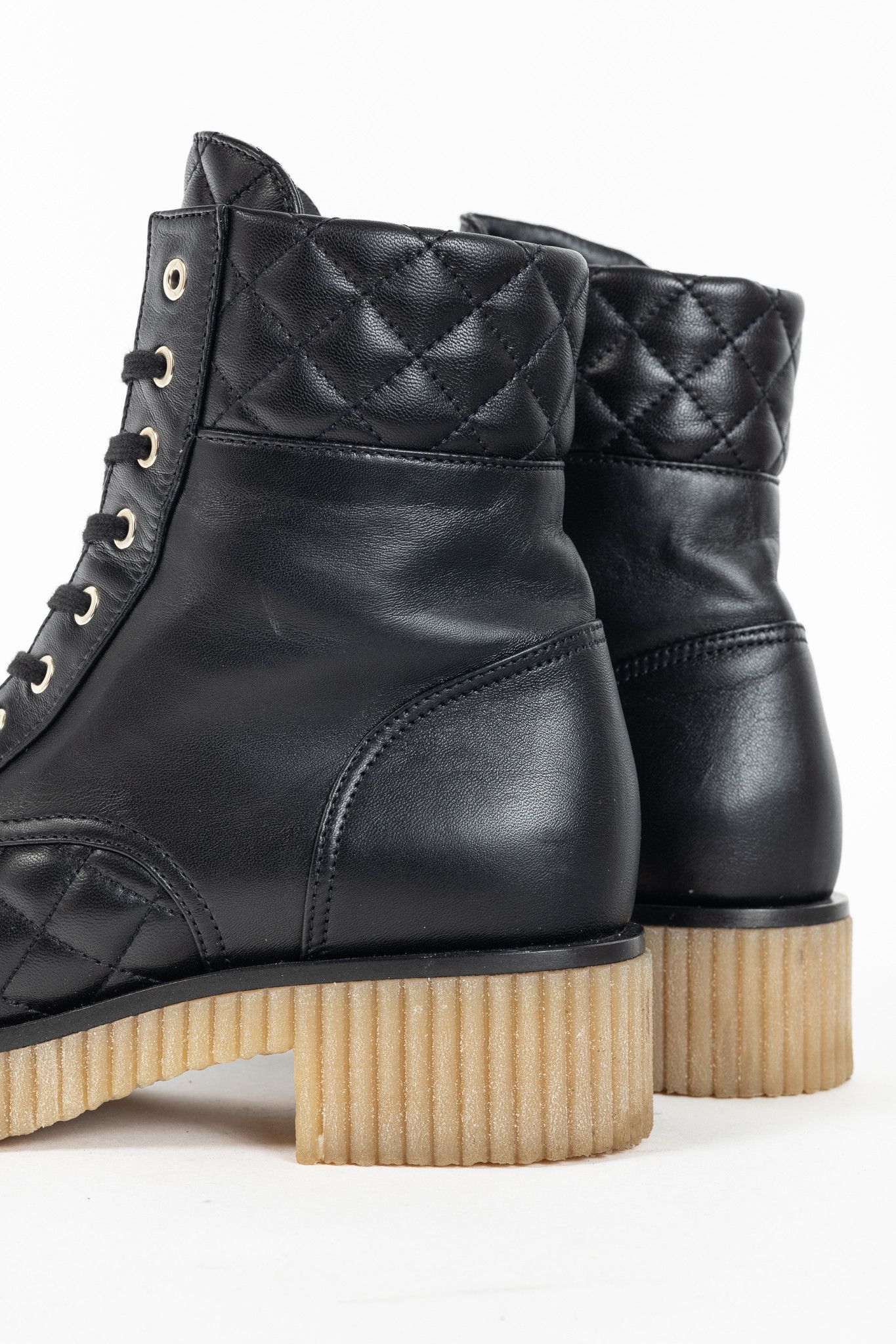 Chanel Chanel Black Quilted Leather Interlocking-CC Combat Boots Size US 10.5 / IT 40.5 - 8 Thumbnail