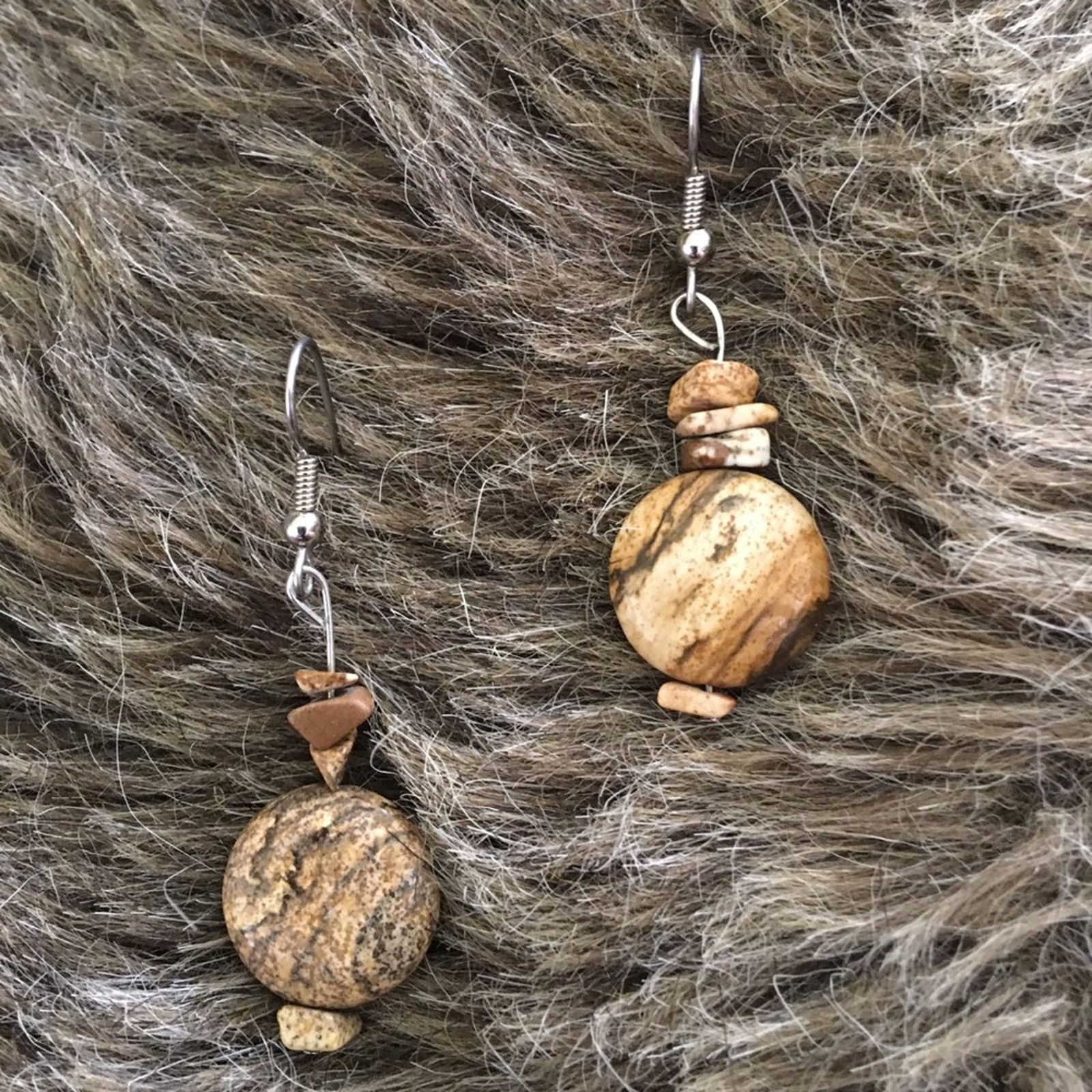 Jewelry Natural tone marble fish hook dangle earrings Size ONE SIZE - 1 Thumbnail