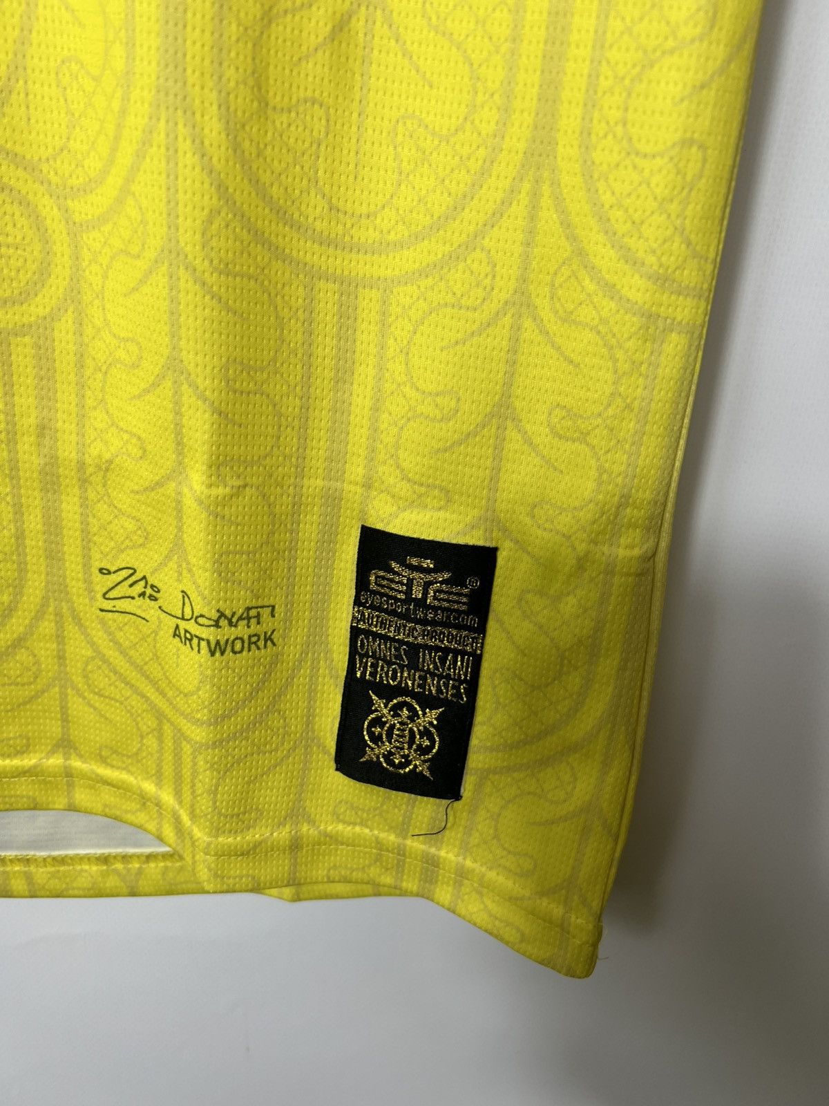 Vintage Vintage soccer football Chievo Verona Home Sportswear Jersey Size US L / EU 52-54 / 3 - 4 Thumbnail