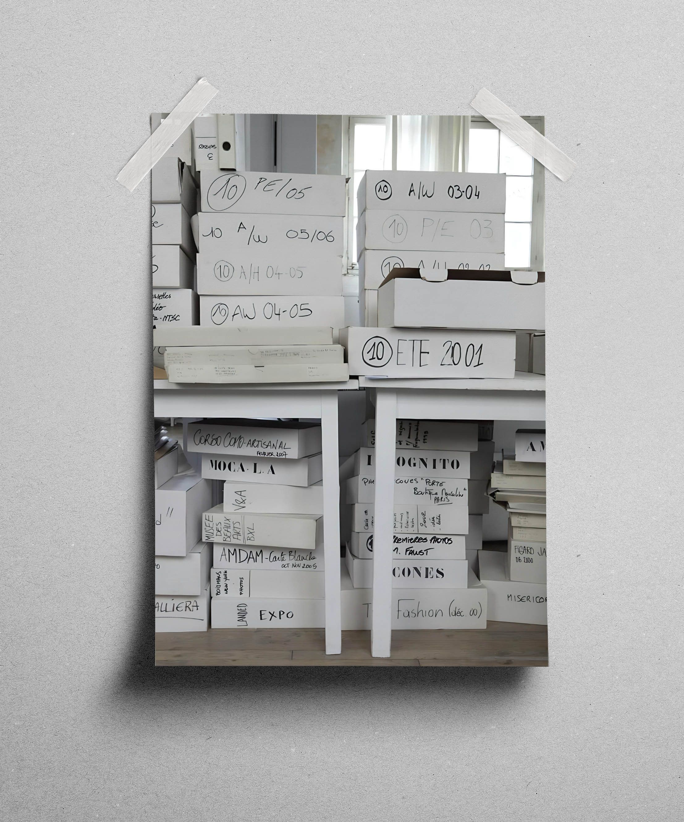 Maison Margiela Maison Margiela Tabi Shoes Poster Gift Vintage Book Size ONE SIZE - 3 Thumbnail