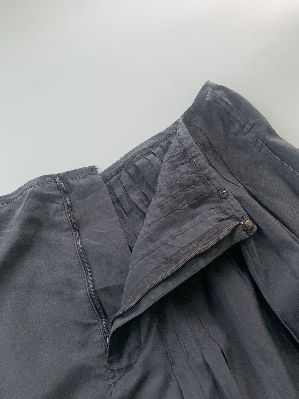 Yohji Yamamoto Y’s YOHJI YAMAMOTO SILK&COTTON CHARCOAL SKIRT Size 30" / US 8 / IT 44 - 6 Thumbnail