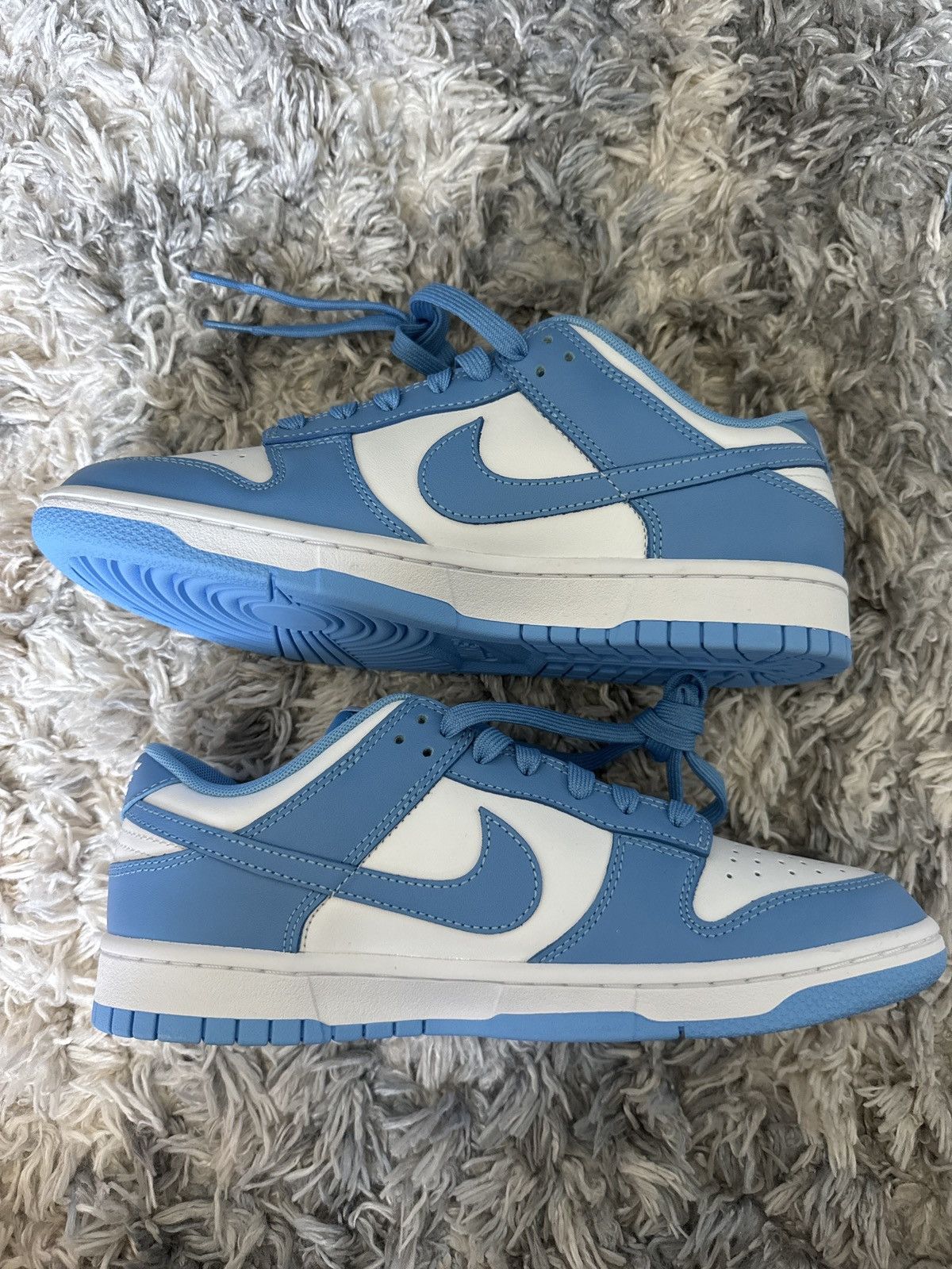 Nike Nike Dunk Low UNC Size US 8.5 / EU 41-42 - 2 Thumbnail