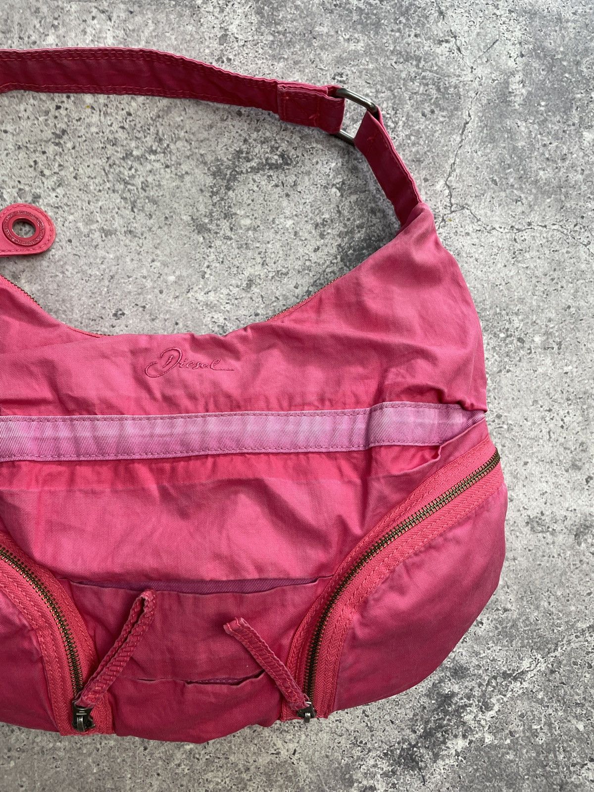 Diesel Vintage Dieslel Bag Y2K Sling bag Messenger Pink 00s Size ONE SIZE - 3 Thumbnail