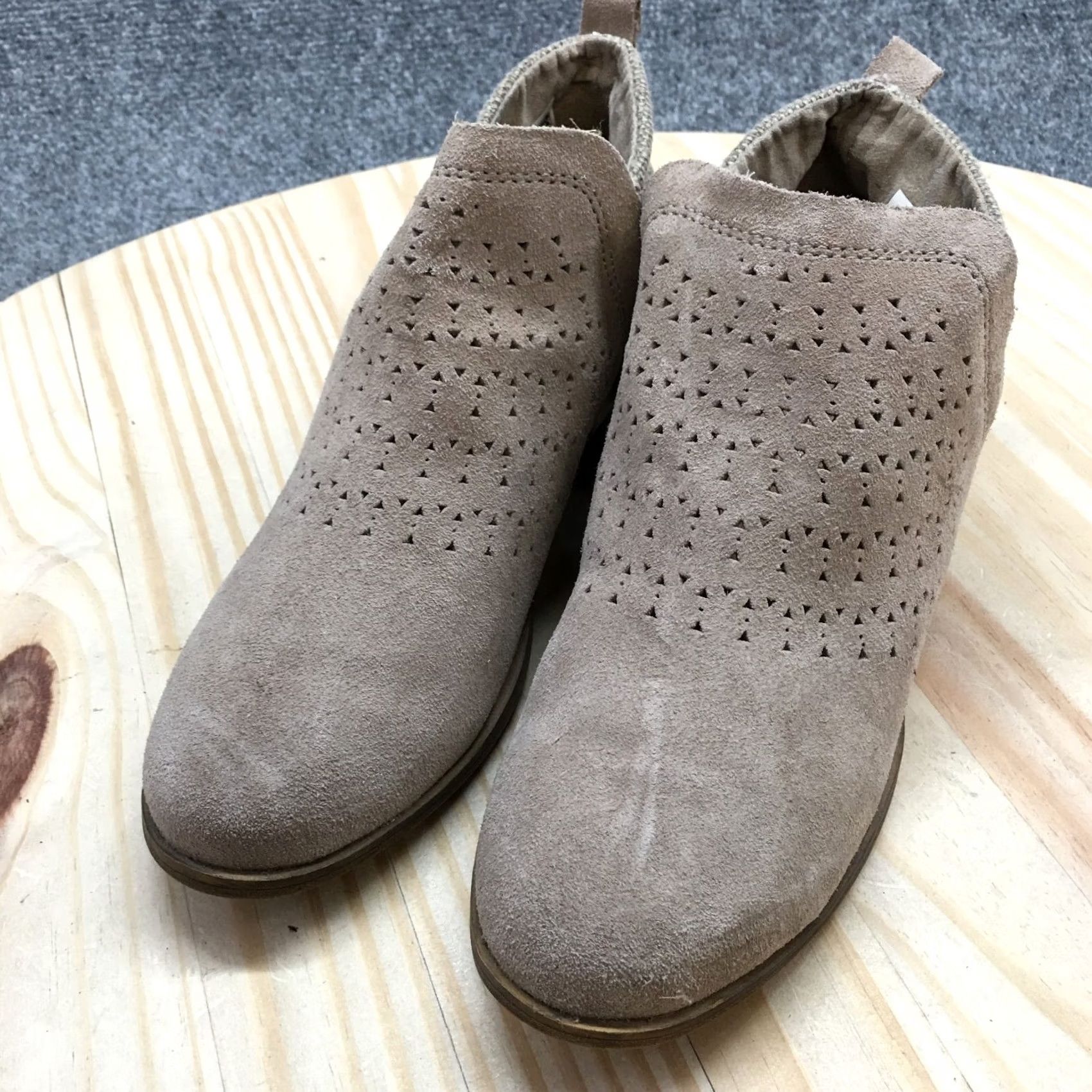 Toms TOMS Deia Boots Womens 6.5 Casual Zip Ankle Bootie Brown Suede Heels Size US 7 / IT 37 - 3 Thumbnail