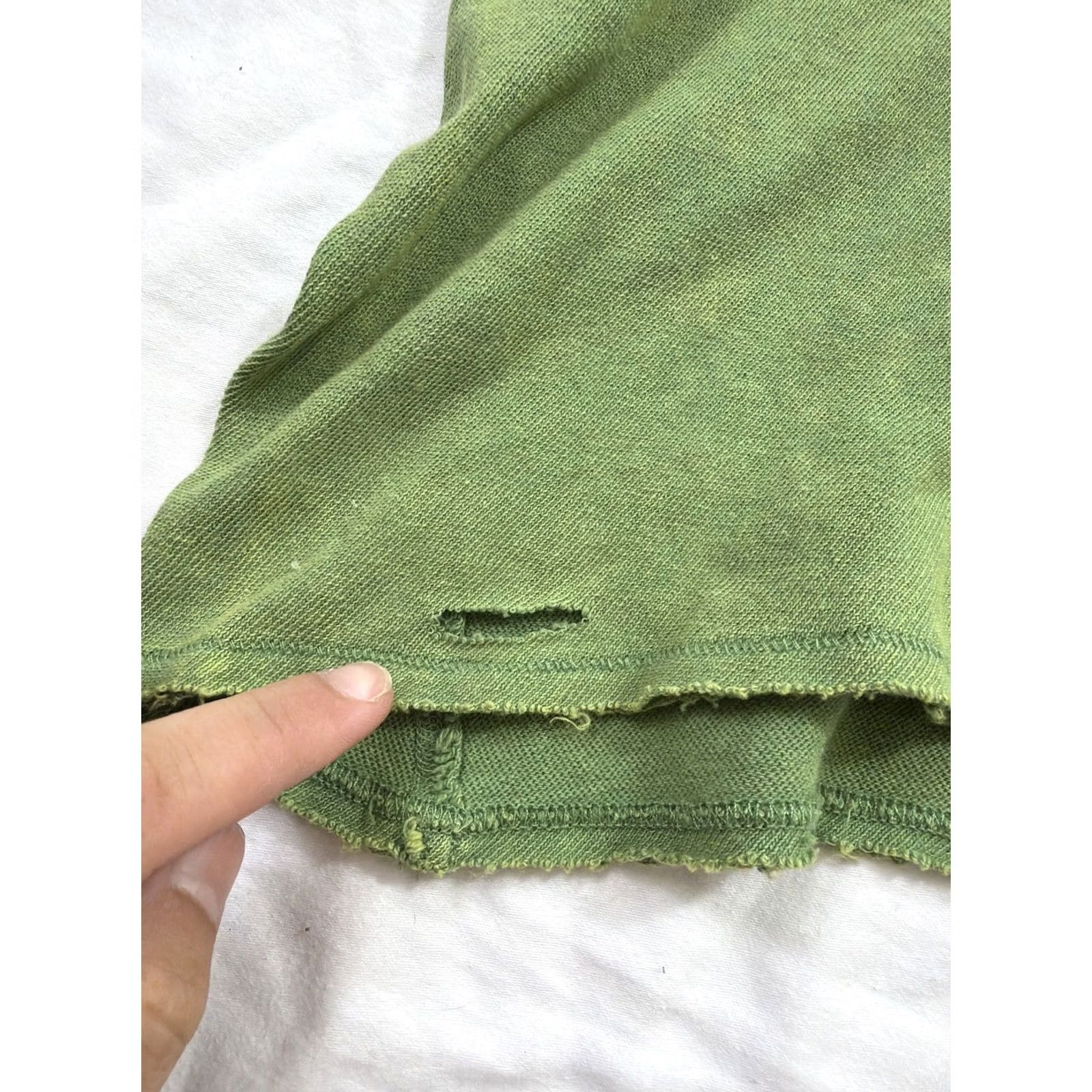 Free People Free People Shirt Women M V-Neck Oversized Green Stains Distressed Size M / US 6-8 / IT 42-44 - 3 Thumbnail