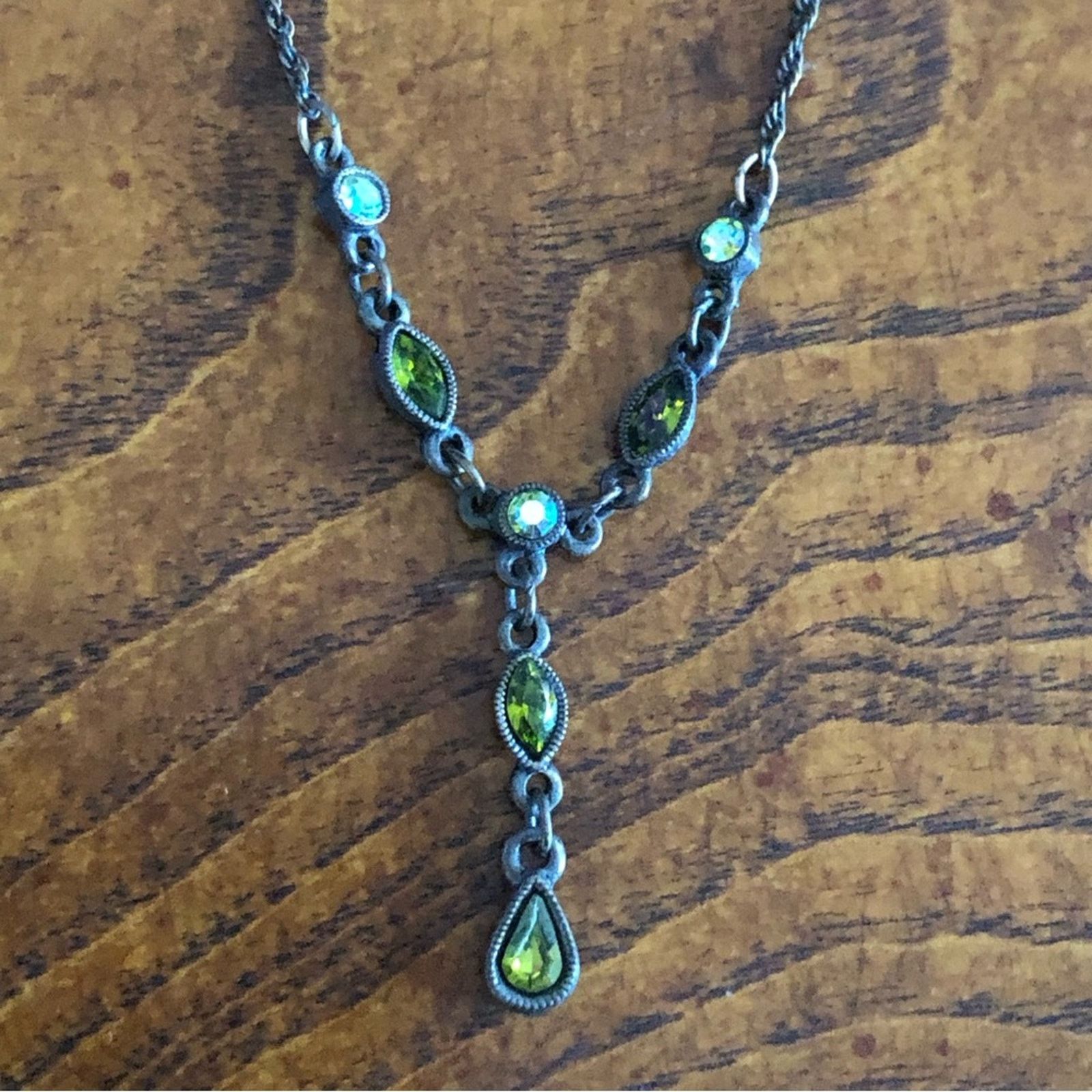 Vintage Vintage 1928 green tone aurora borealis crystal necklace Size ONE SIZE - 9 Thumbnail
