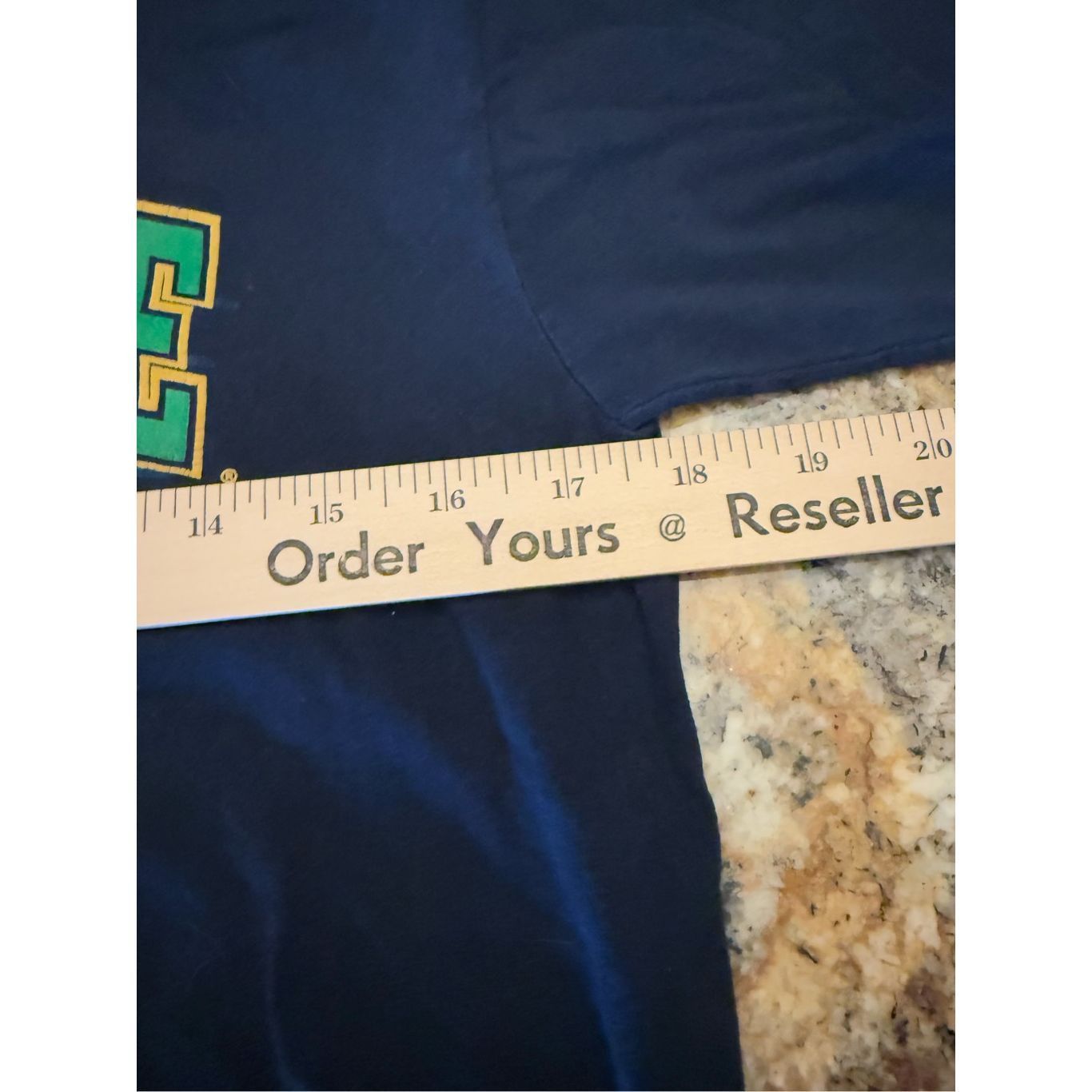 Vintage Size S Vintage Y2K notre dame fighting Irish tshirt Size US S / EU 44-46 / 1 - 3 Thumbnail