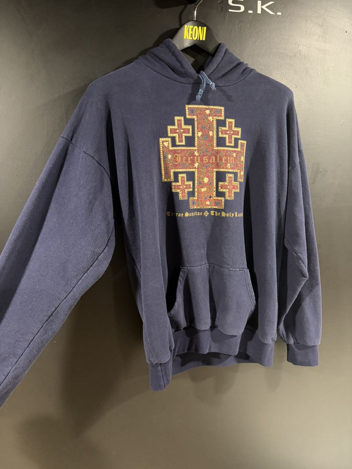 Vintage 2000s Y2K Vintage Jerusalem God Jesus Faded Hoodie XL Size US XL / EU 56 / 4 - 4 Thumbnail