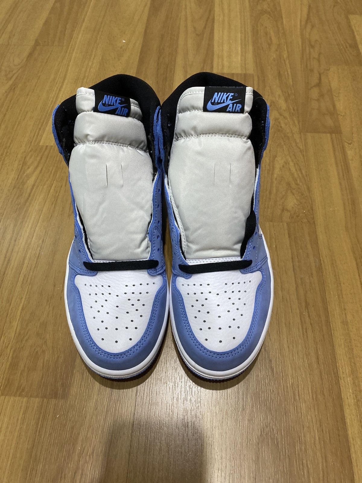 Jordan Brand × Nike Jordan 1 Retro High OG University Blue Size US 9 / EU 42 - 4 Thumbnail