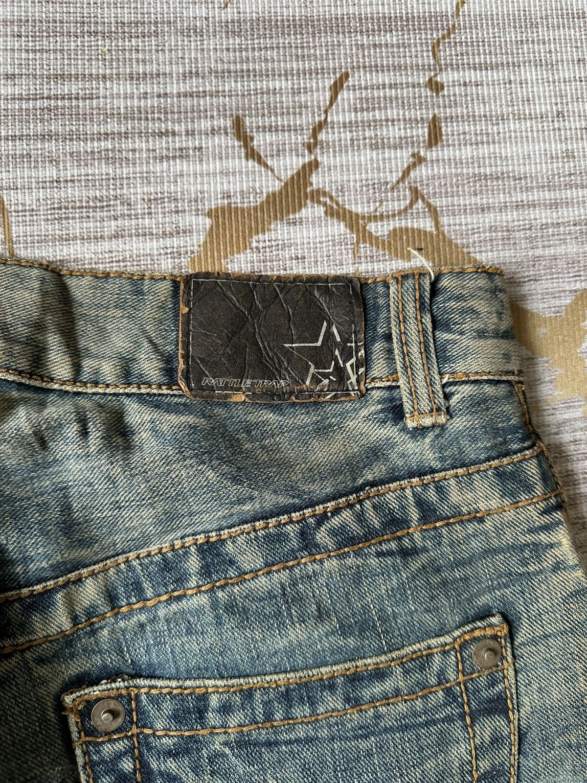 Japanese Brand FLARE Rattle Trap Claw Marks Distressed Curve Leg Denim Size US 32 / EU 48 - 17 Thumbnail