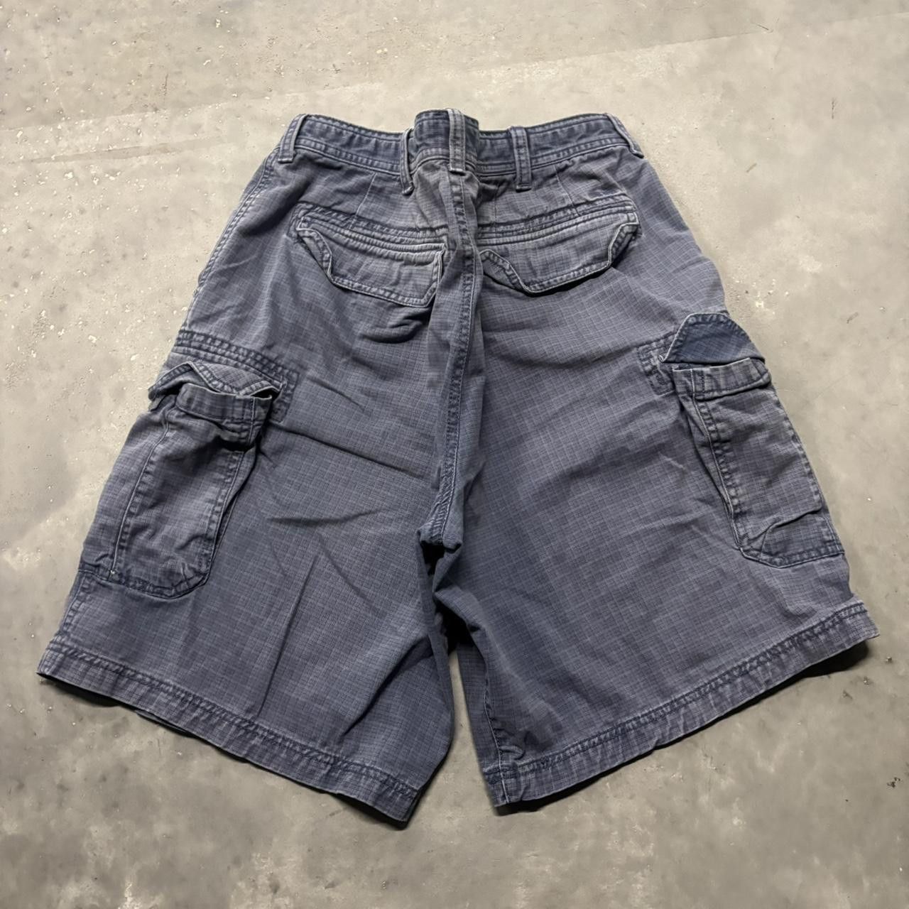 Japanese Brand × Vintage Crazy Vintage Y2K/2000s Baggy Faded Navy Skater Style Cargo Shorts! Size US 36 / EU 52 - 5 Thumbnail