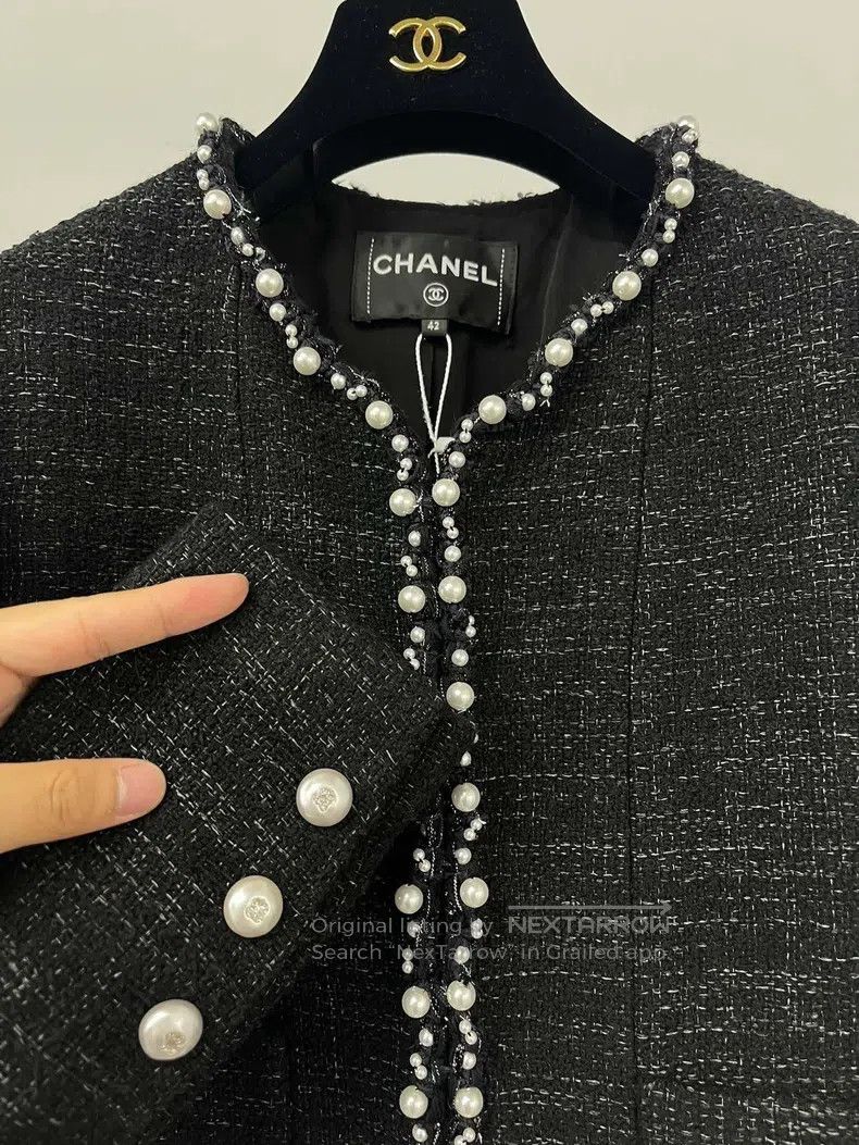 Chanel Chanel 25P Classic Little Black Coat Size M / US 6-8 / IT 42-44 - 3 Thumbnail