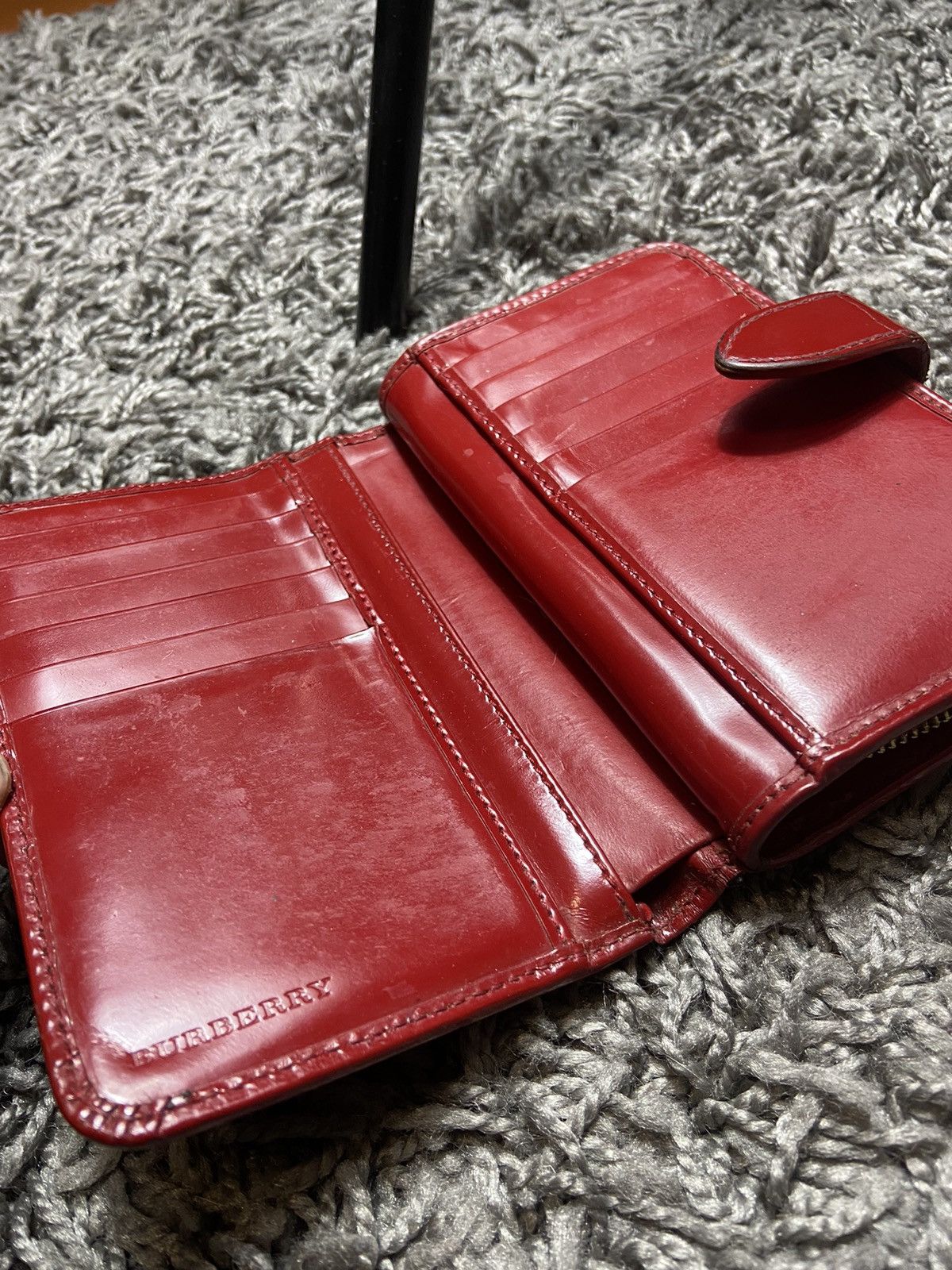 Burberry × Vintage BURBERRY VINTAGE RED LEATHER WOMENS POCKET WALLET Size ONE SIZE - 4 Thumbnail