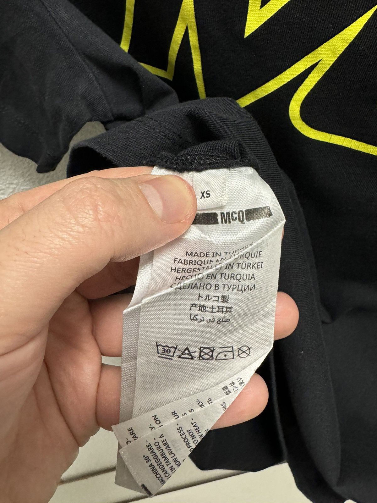 MCQ Alexander McQueen MCQ big logo black t-shirt S sz Size US S / EU 44-46 / 1 - 6 Thumbnail