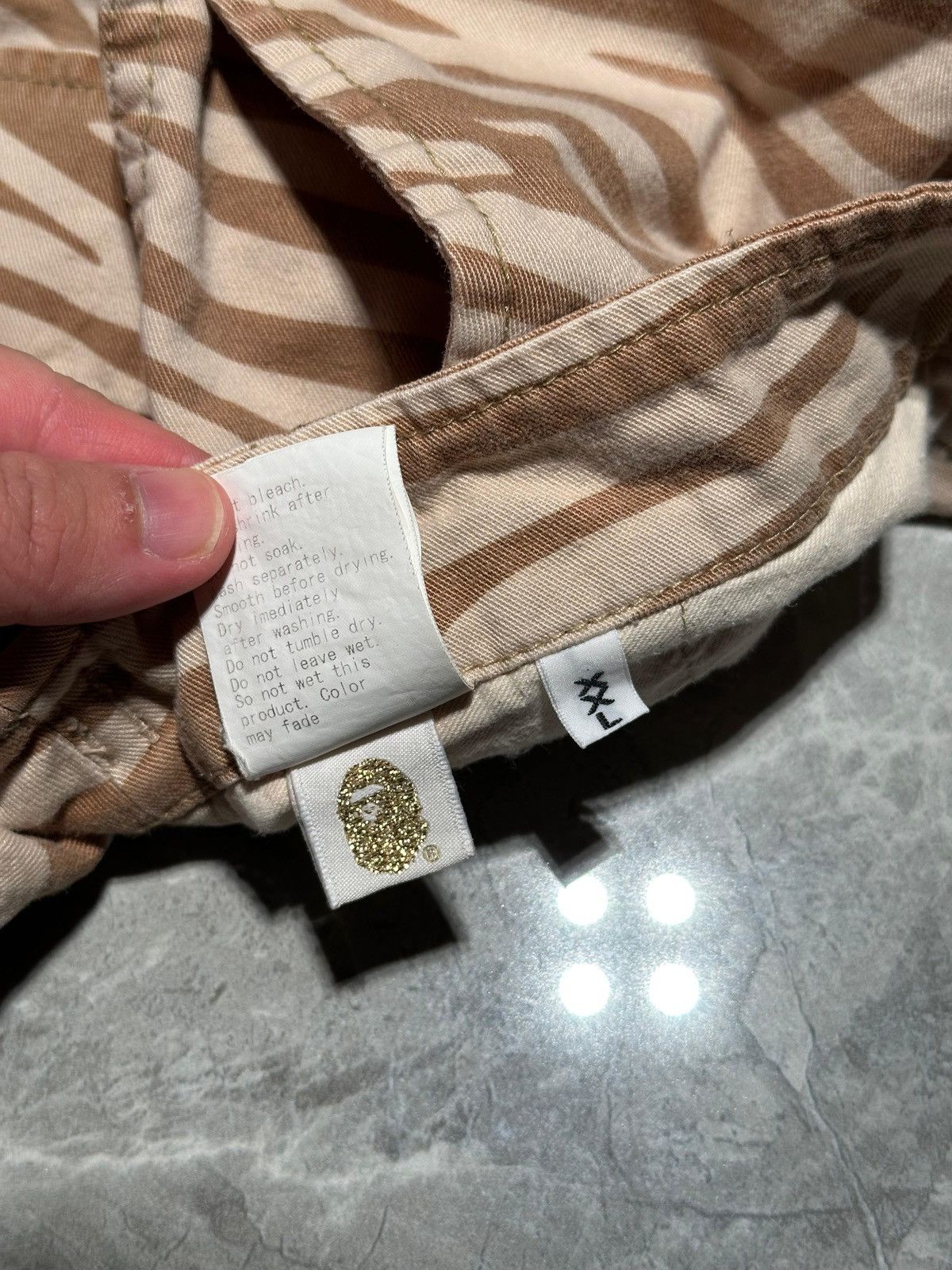 Bape A Bathing Ape BAPE Zebra Print Cargo Shorts Size US 34 / EU 50 - 6 Thumbnail