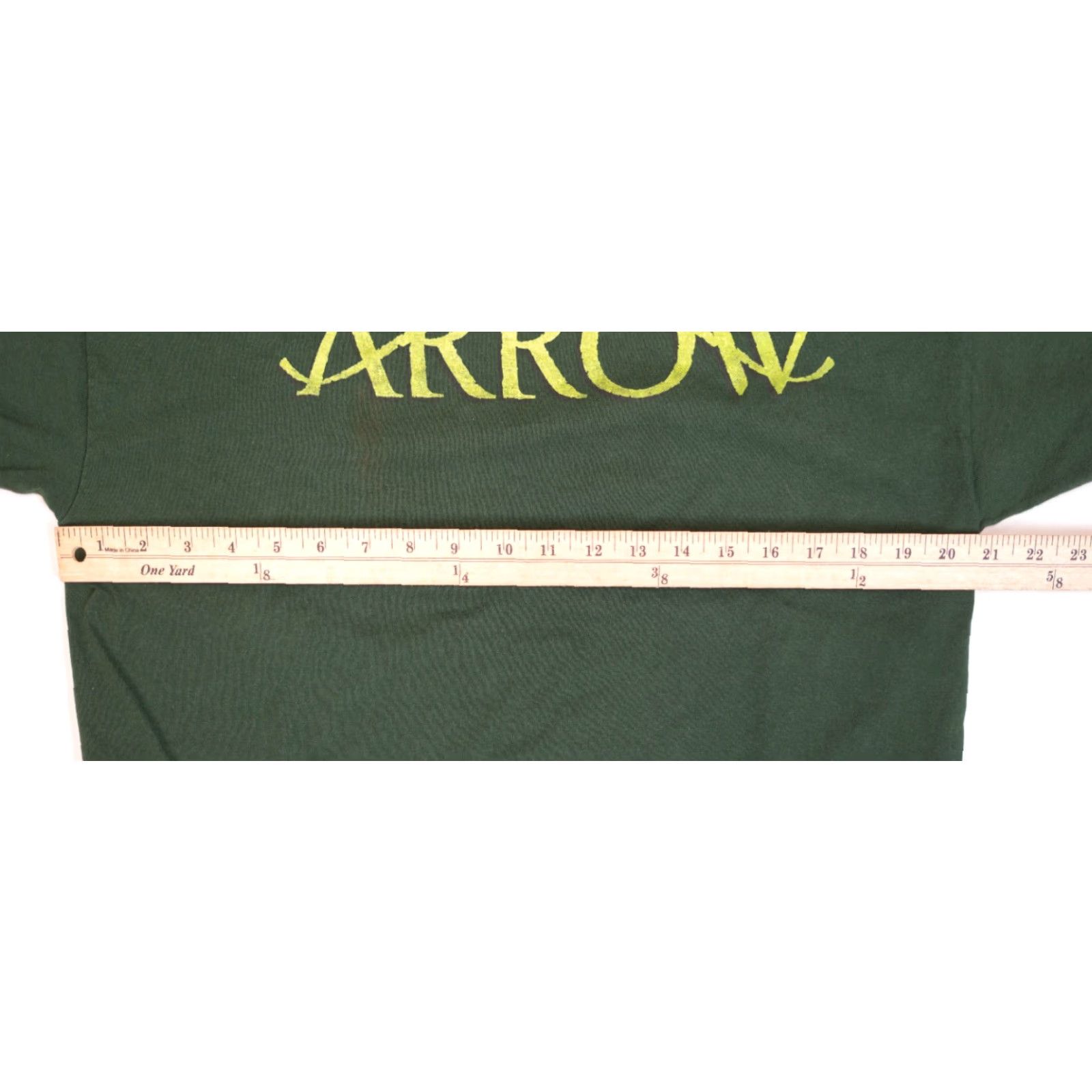 Gildan VINTAGE Gildan CW ARROW TV SERIES Green T-Shirt L Men Crew Neck Short Sleeve Graphic Tee Logo DC Comics Green Arrow Super Hero Retro TV Show Size US L / EU 52-54 / 3 - 6 Thumbnail