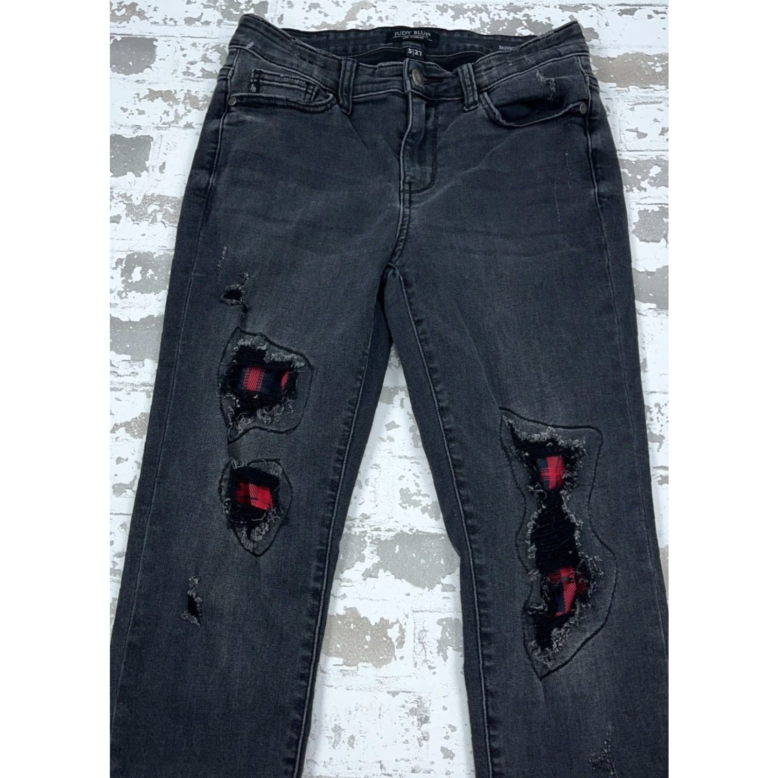 Vintage Judy Blue Jeans Women 5 27 Skinny Mid Rise Black Wash Distressed Comfort Pocket Denim Jeans Women 27in Regular Black Judy Blue Modern Classic Mens? Size 27" / US 4 / IT 40 - 4 Thumbnail