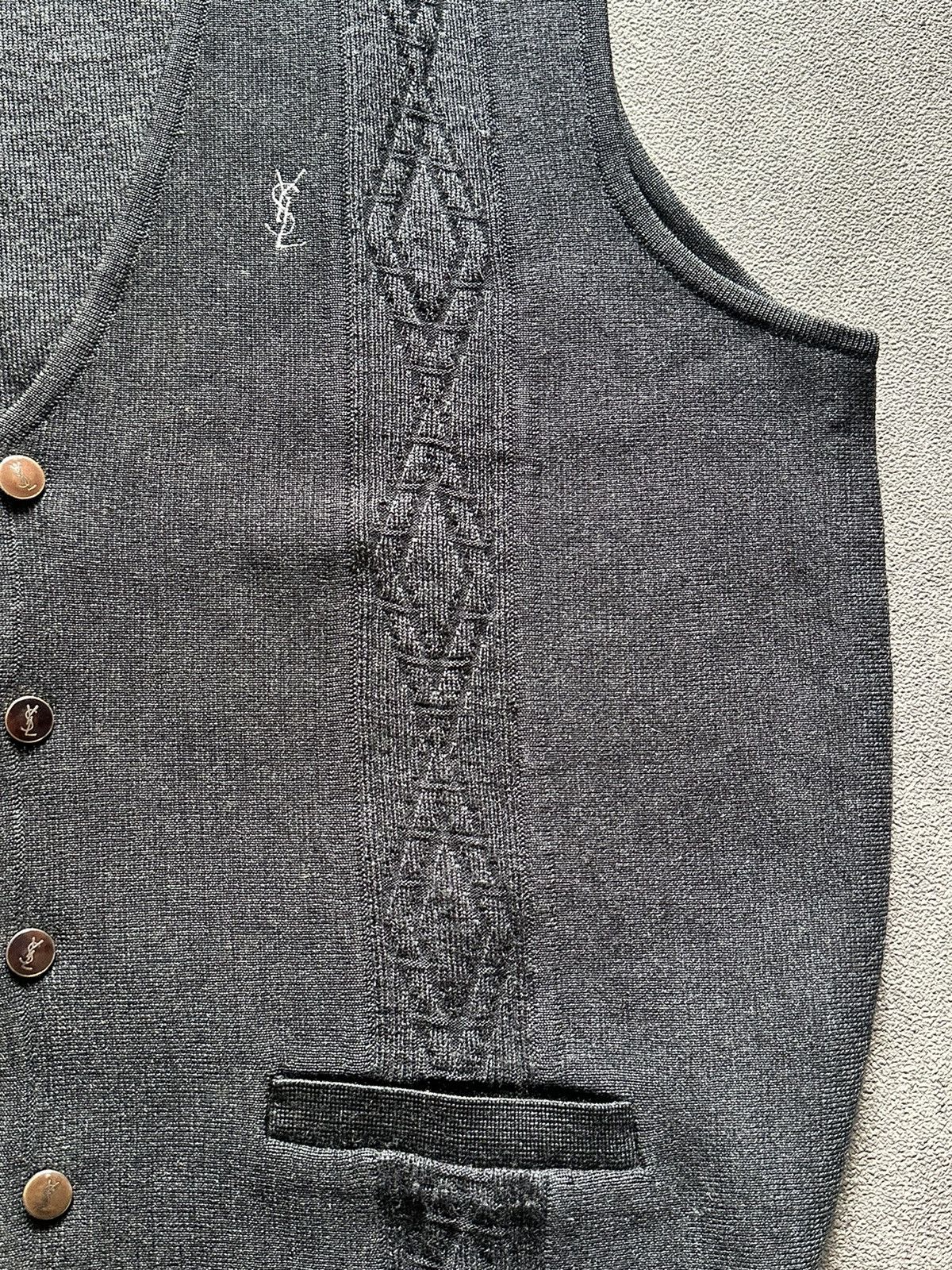 Saint Laurent Paris 90s Yves Saint Laurent Knit Wool Patterned Vest Size US M / EU 48-50 / 2 - 4 Thumbnail