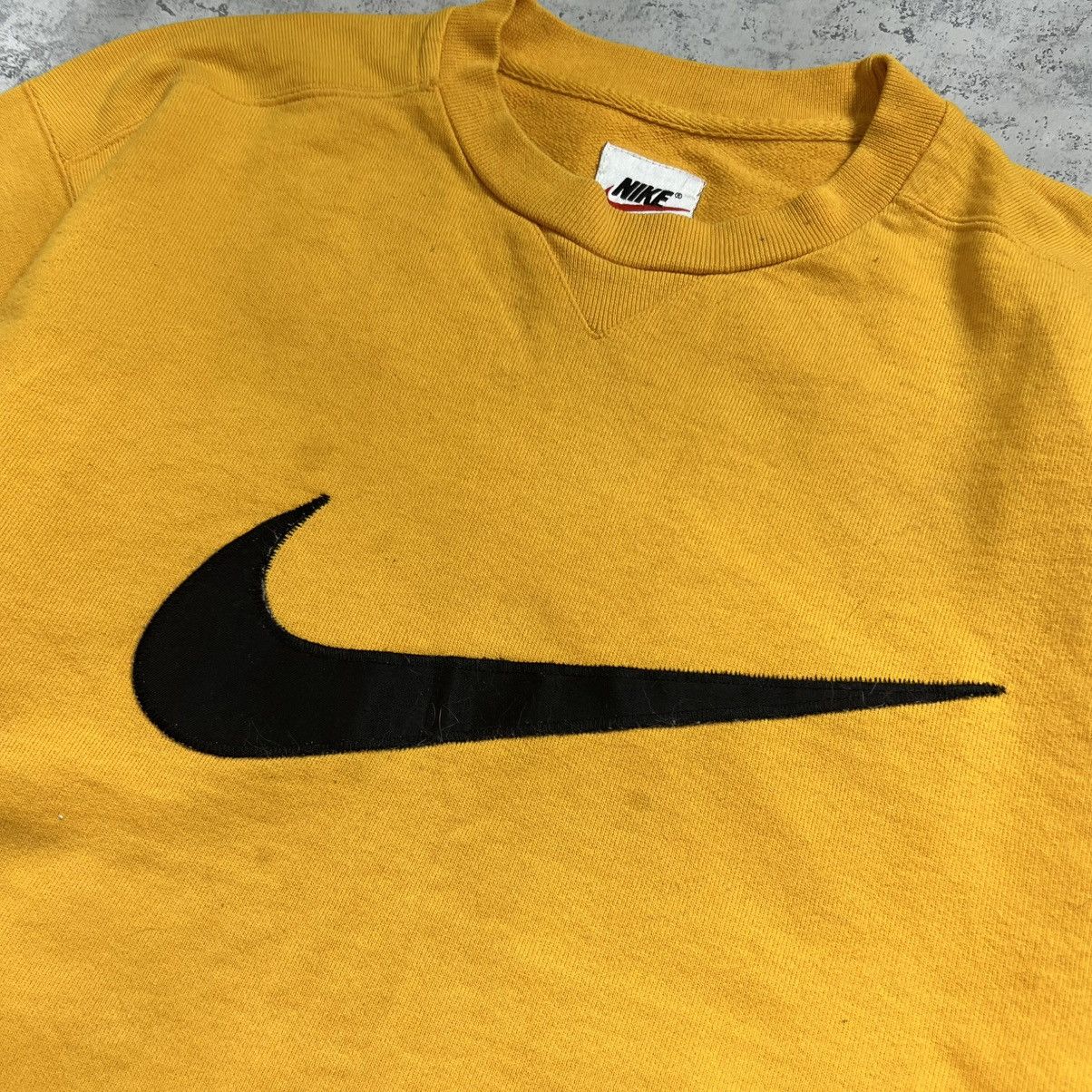 Nike 90s Nike Big Central Embroidered Swoosh Vintage Sweatshirt Size US M / EU 48-50 / 2 - 4 Thumbnail