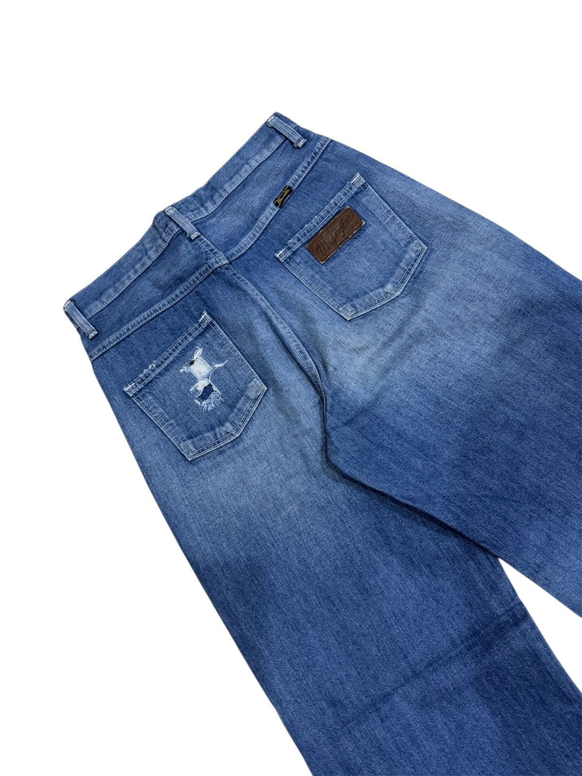Wrangler WRANGLER SENSE OF PLACE DISTRESSED STYLE JEANS Size 29" - 6 Thumbnail