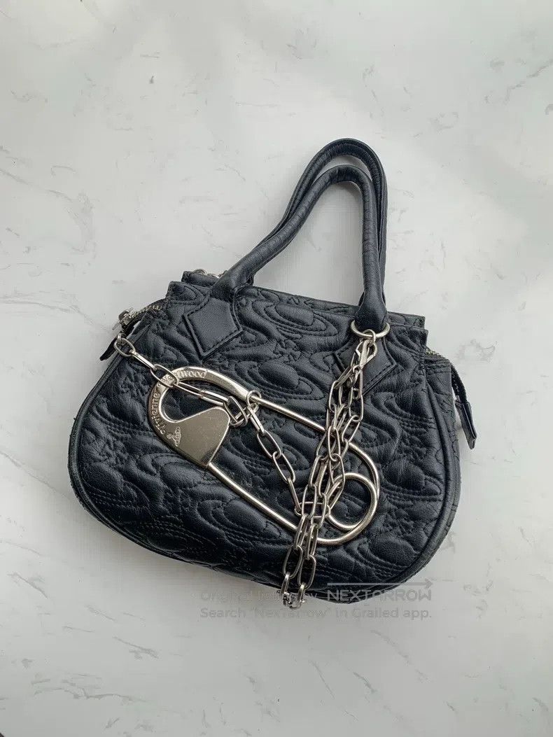 Vivienne Westwood Vivienne Westwood size os Vintage limited edition pin relie Size ONE SIZE - 1 Thumbnail
