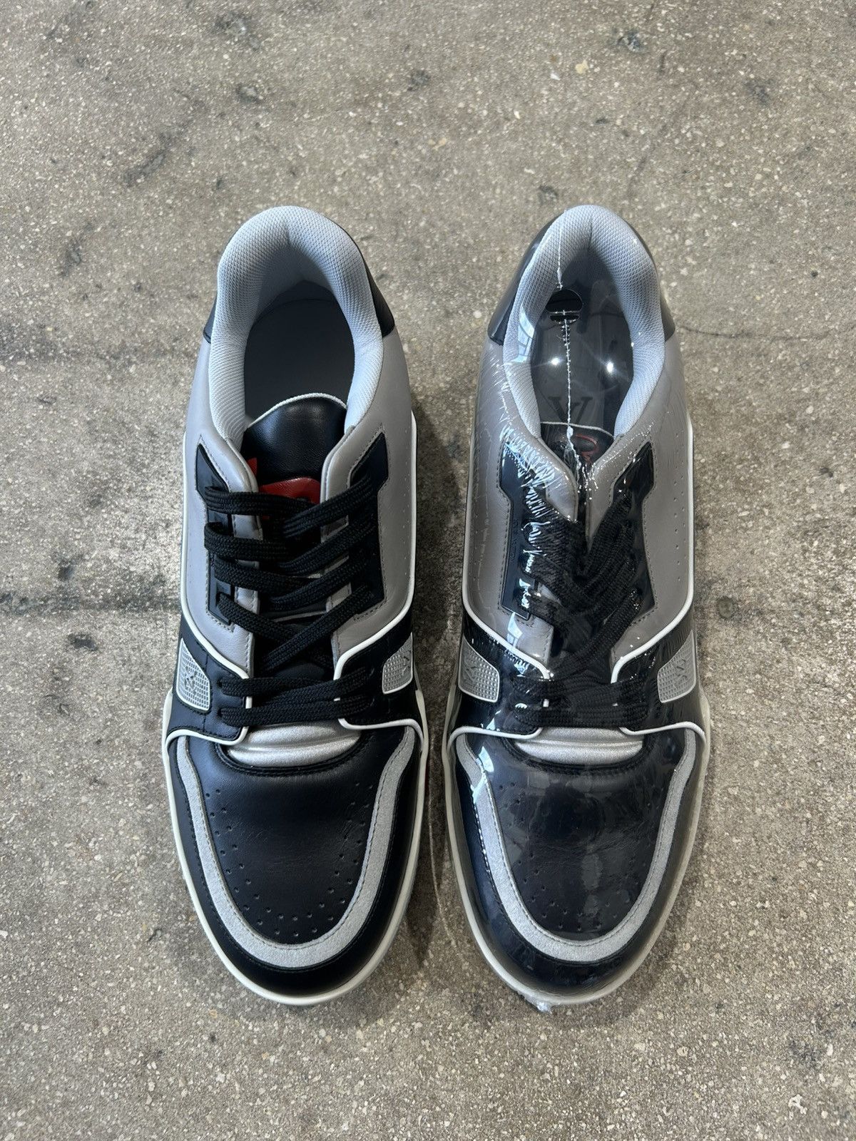 Louis Vuitton OG Louis Vuitton Sneaker Virgil Size US 9 / EU 42 - 3 Thumbnail