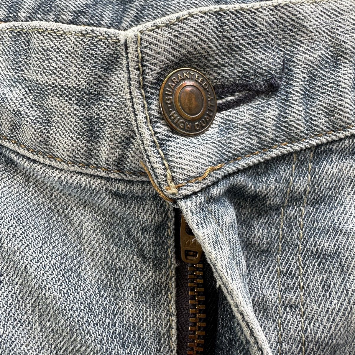 Japanese Brand Vintage Japanese Lightwash Distressed Denim Jean Pant W31 Size US 31 - 6 Thumbnail