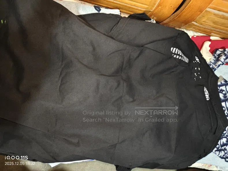 Balenciaga Balenciaga 3B embroidered logo distressed calendar design Size US XS / EU 42 / 0 - 2 Thumbnail