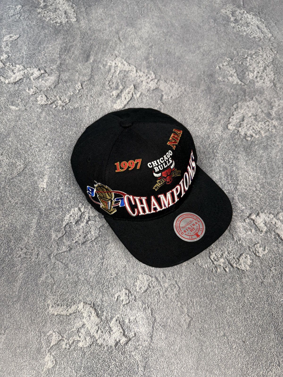 NBA Vintage 1996 Chicago Bulls NBA Championship Snapback Cap Size ONE SIZE - 3 Thumbnail