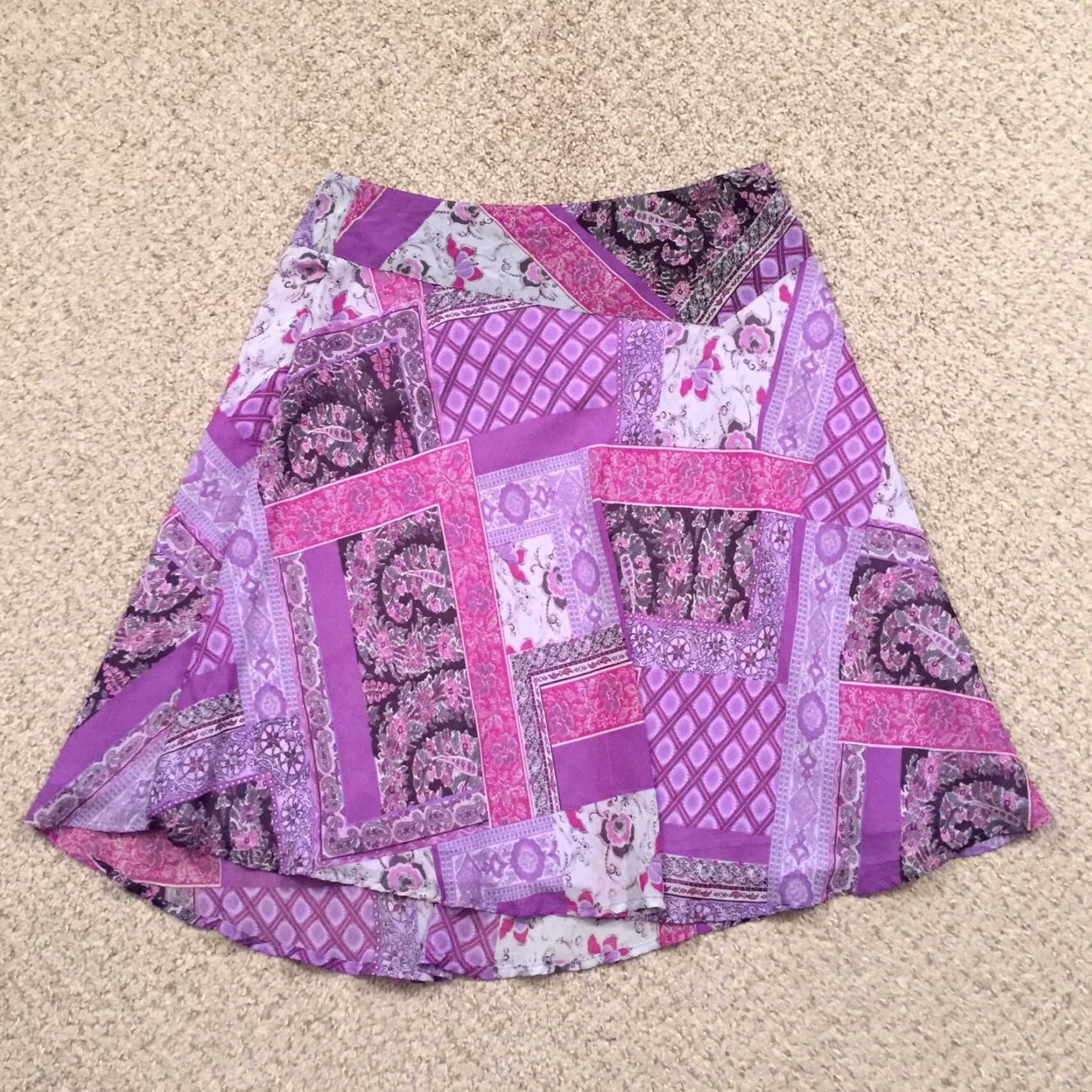 Vintage B. Moss Skirt Knee Length A-Line Purple 6 Geometric Lightweight Lined Polyester Womens Regular Zip Closure Size 28" / US 6 / IT 42 - 2 Thumbnail