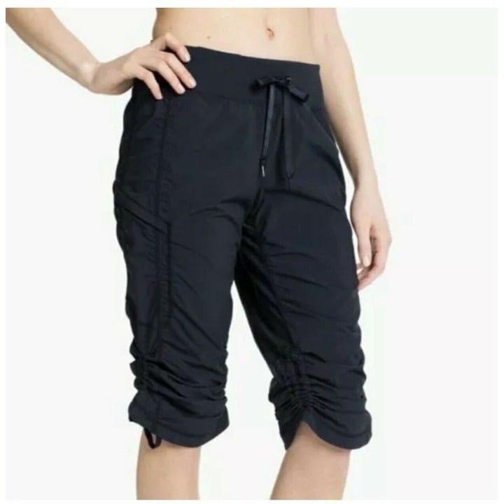 Other ZELLA Women's Size 0 Black Eclipse MOVE IT Ruched Capri Pant Size 25" / US 0 / IT 36 - 9 Thumbnail