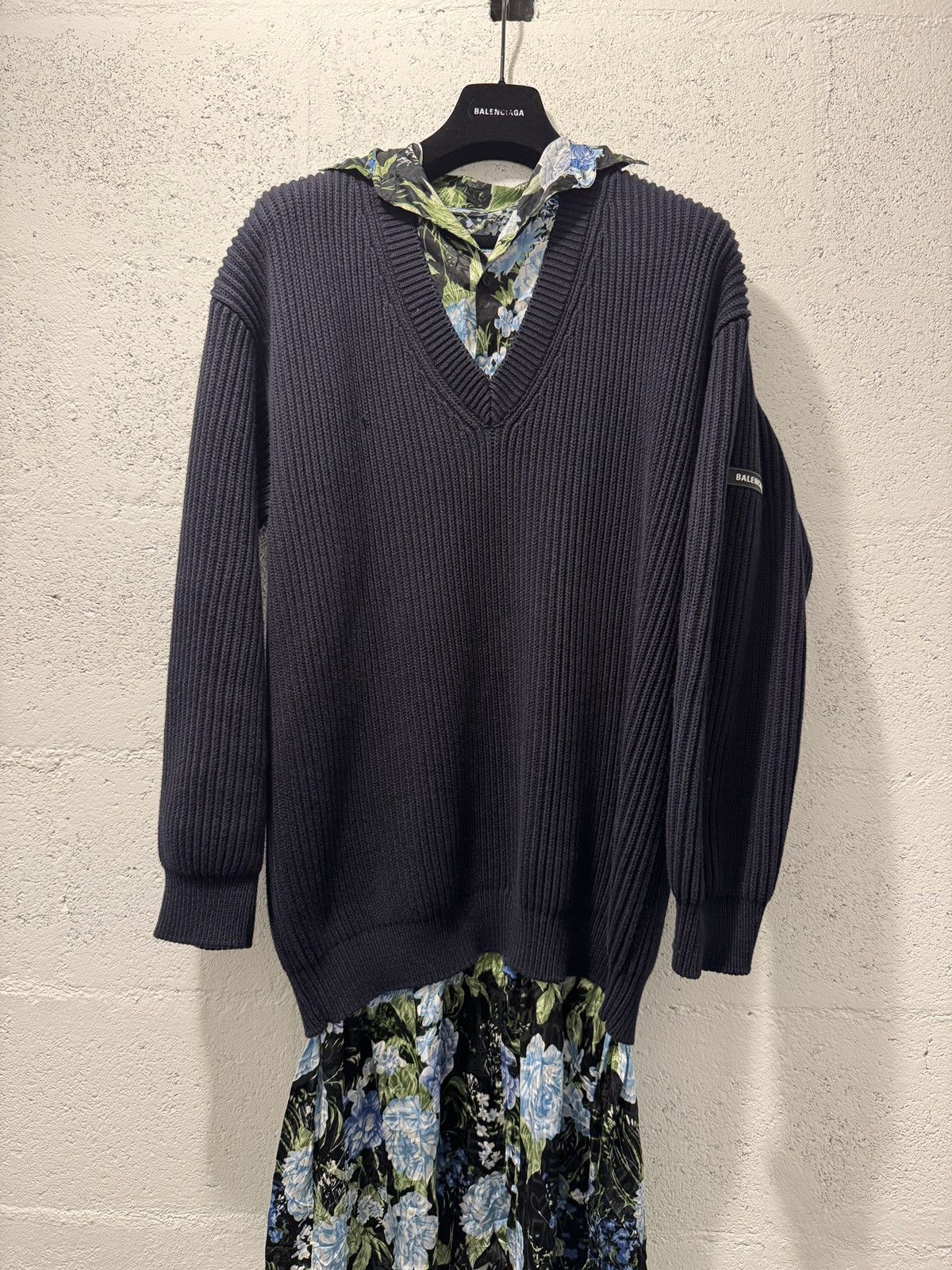 Balenciaga *RARE* BALENCIAGA DEMNA OVERSIZED LAYERED TROMPE OEIL FLORAL Size L / US 10 / IT 46 - 4 Thumbnail