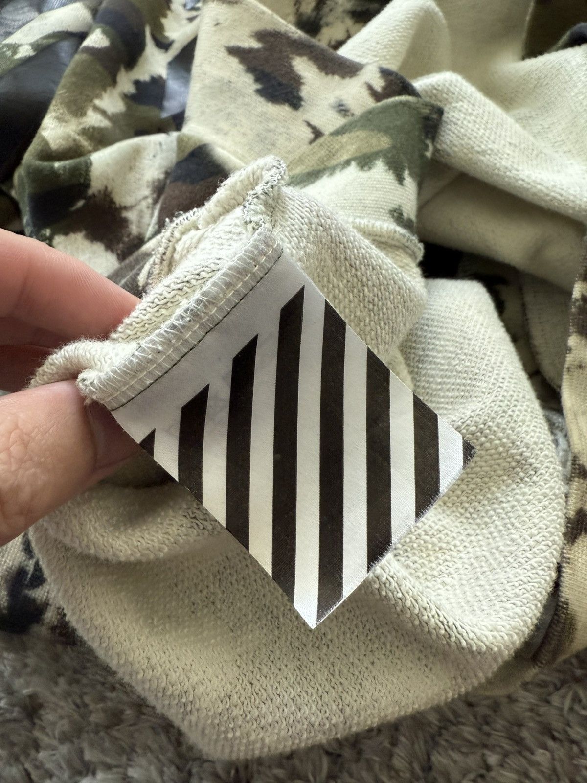 Off-White Off white Vintage Camo Zip Up Hoodie size S Size US S / EU 44-46 / 1 - 6 Thumbnail