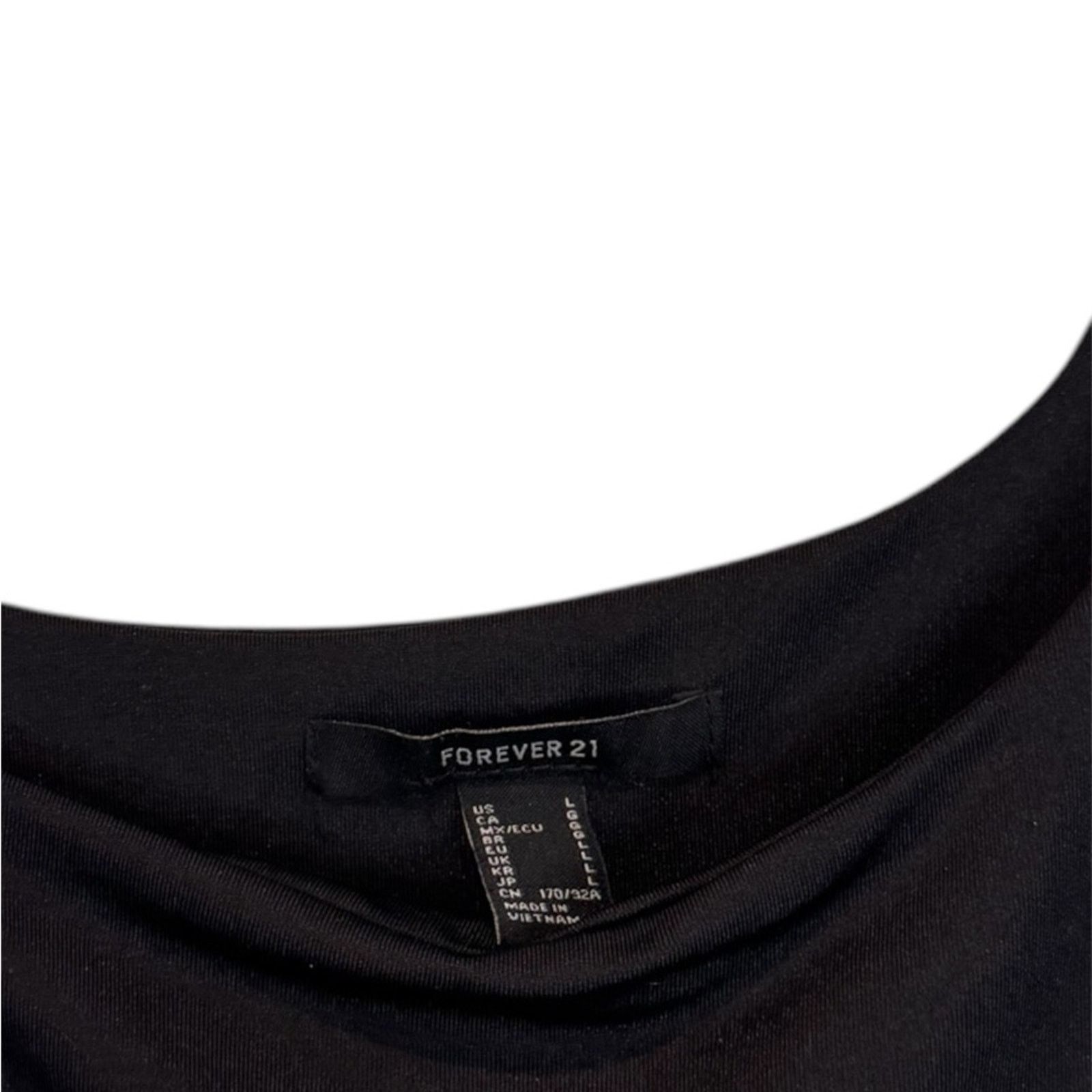 Forever 21 Forever 21 Black Cropped Lycra Tank Top Size Large Size L / US 10 / IT 46 - 3 Thumbnail