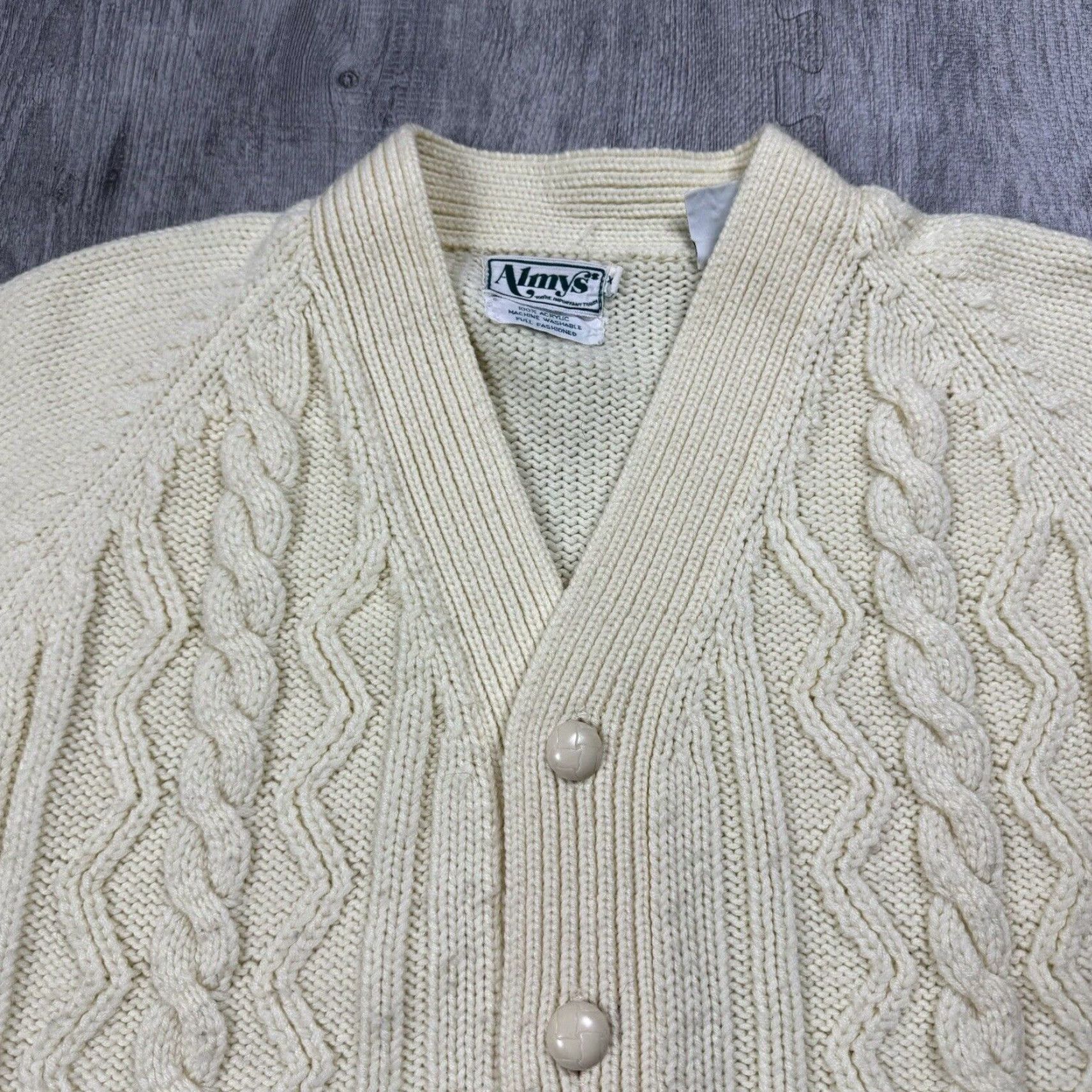 Vintage VINTAGE ALMY'S 80s IVORY CABLE KNIT BUTTON CARDIGAN XL WOMENS PREPPY Size XL / US 12-14 / IT 48-50 - 2 Thumbnail