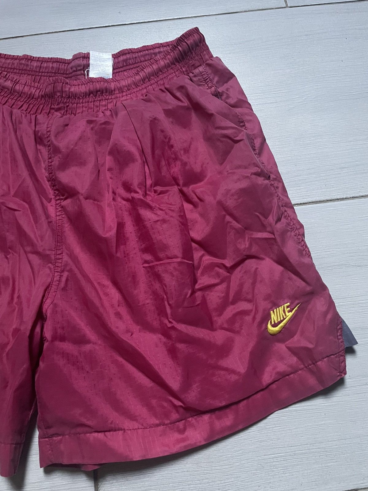 Nike Nike vintage 90s usa archive athletic sport rare short Size US 31 - 2 Thumbnail