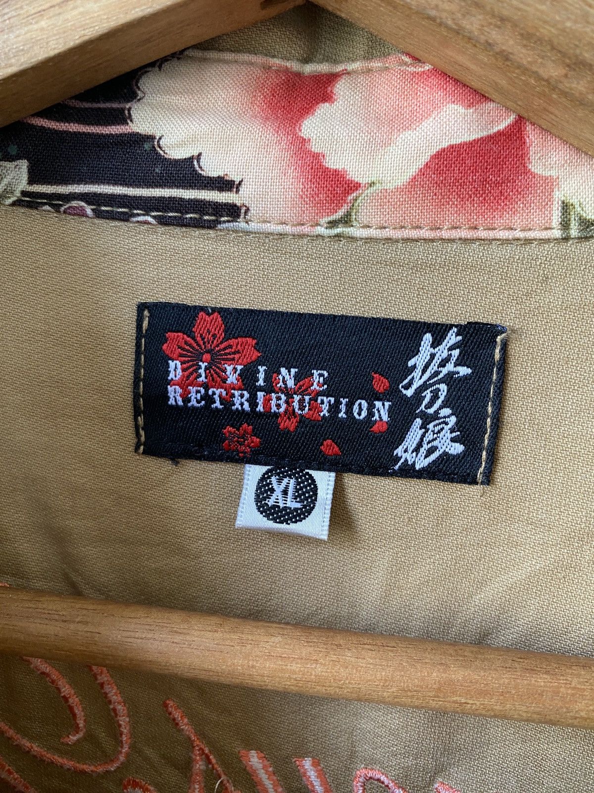 Japanese Brand Divine Retribution Japan Dangerous Beauty Evil Killer Shirt Size US XL / EU 56 / 4 - 18 Thumbnail