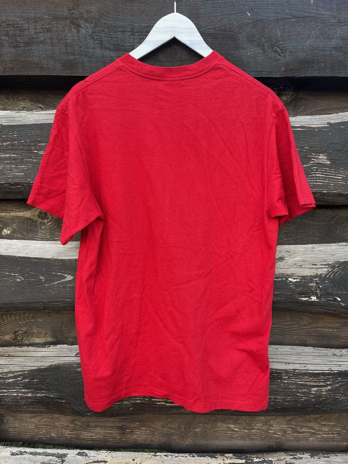 Supreme Supreme Who The Fuck Is red tee Size US M / EU 48-50 / 2 - 9 Thumbnail