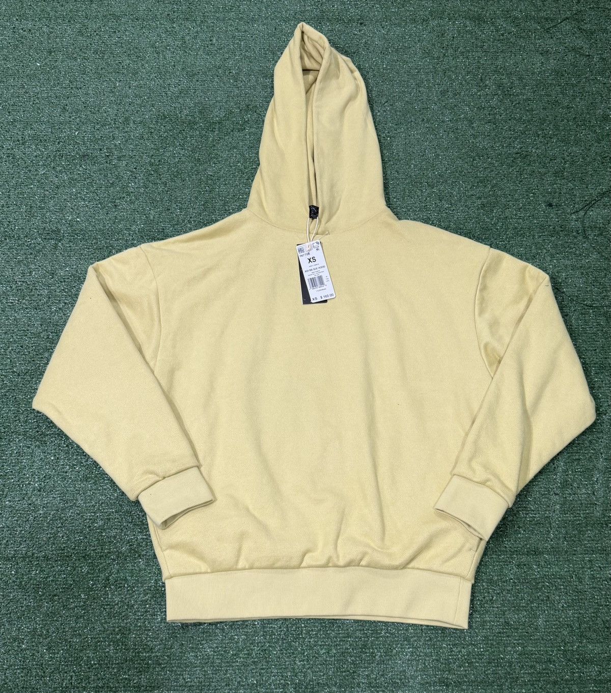 Adidas Adidas Basketball Logo Pullover Hoodie Yellow XS IN7706 Size US XS / EU 42 / 0 - 1 Thumbnail