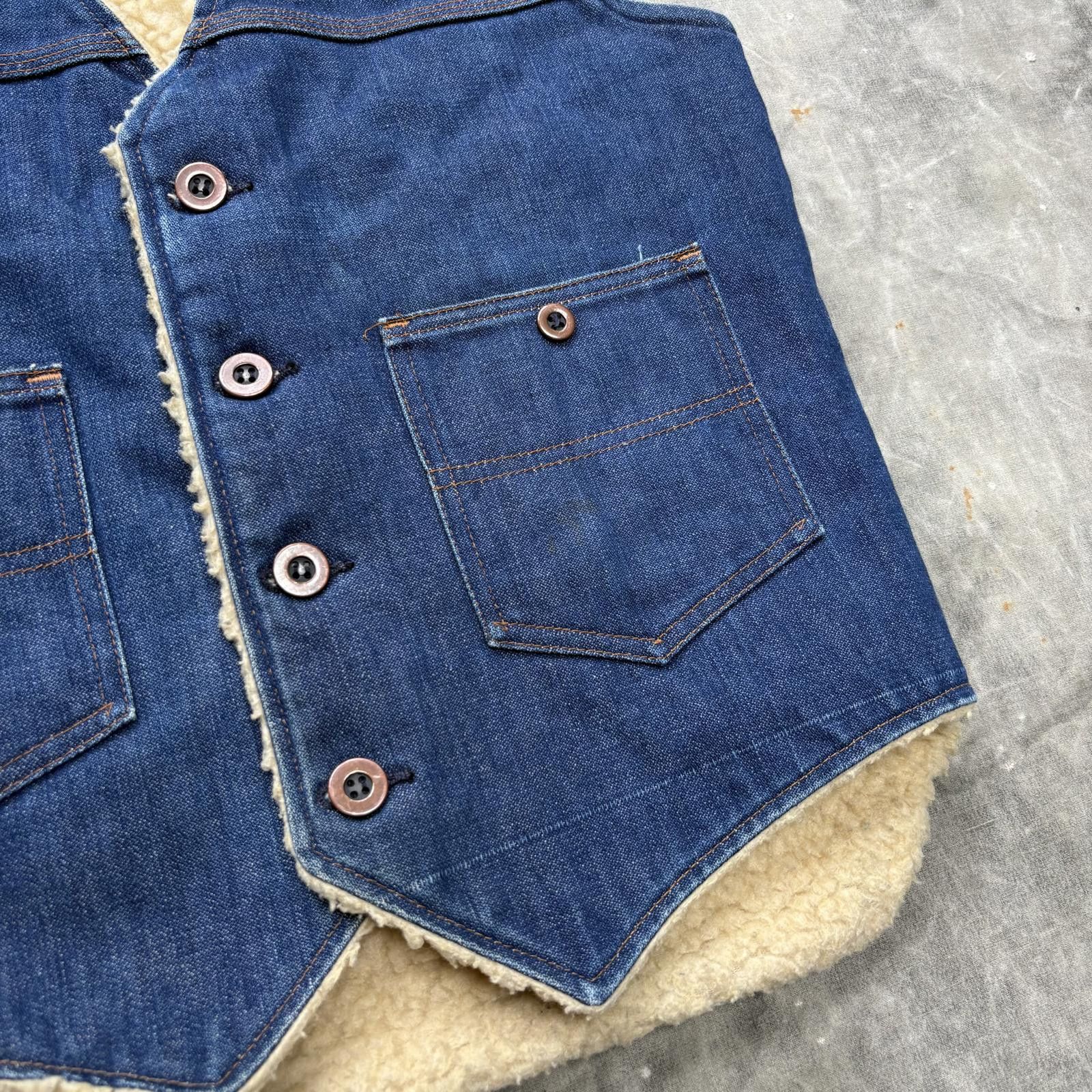 Vintage Vintage 60s 70s Dark Wash Denim Sherpa Lined Western Vest Size US S / EU 44-46 / 1 - 5 Thumbnail