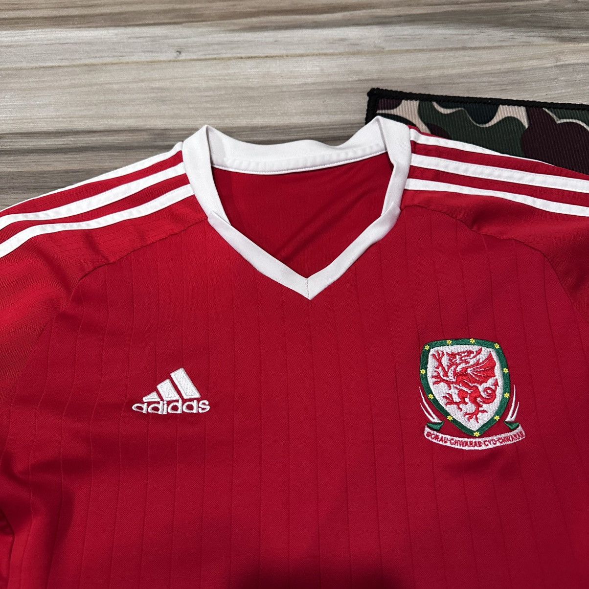 Adidas Wales national 2016 - 2017 home football shirt jersey Adidas Size US S / EU 44-46 / 1 - 2 Thumbnail
