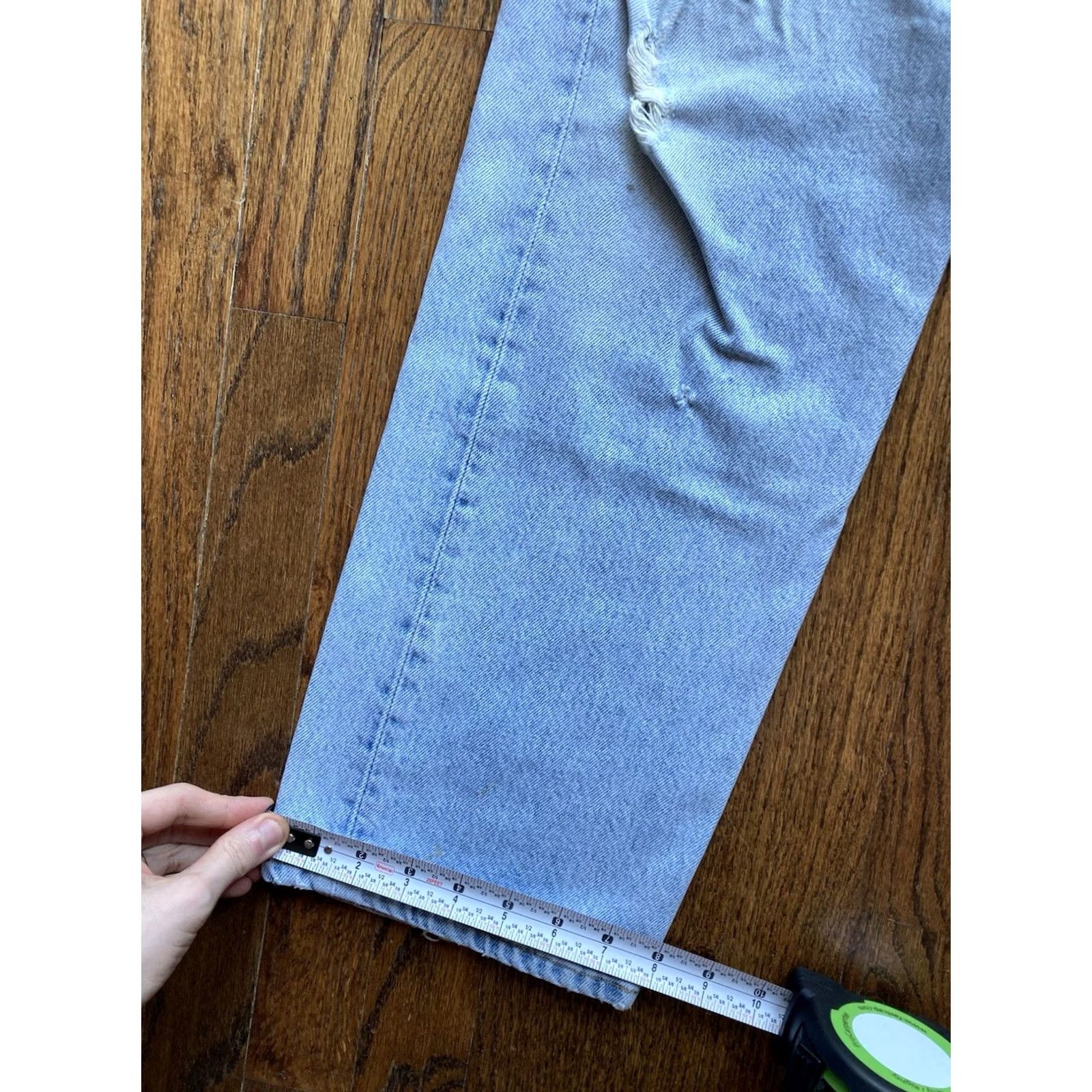 Levi's VTG Levis 501 Jeans Mens 32x29 Made in USA Blue Light Wash Thrashed Distressed Size US 34 / EU 50 - 4 Thumbnail