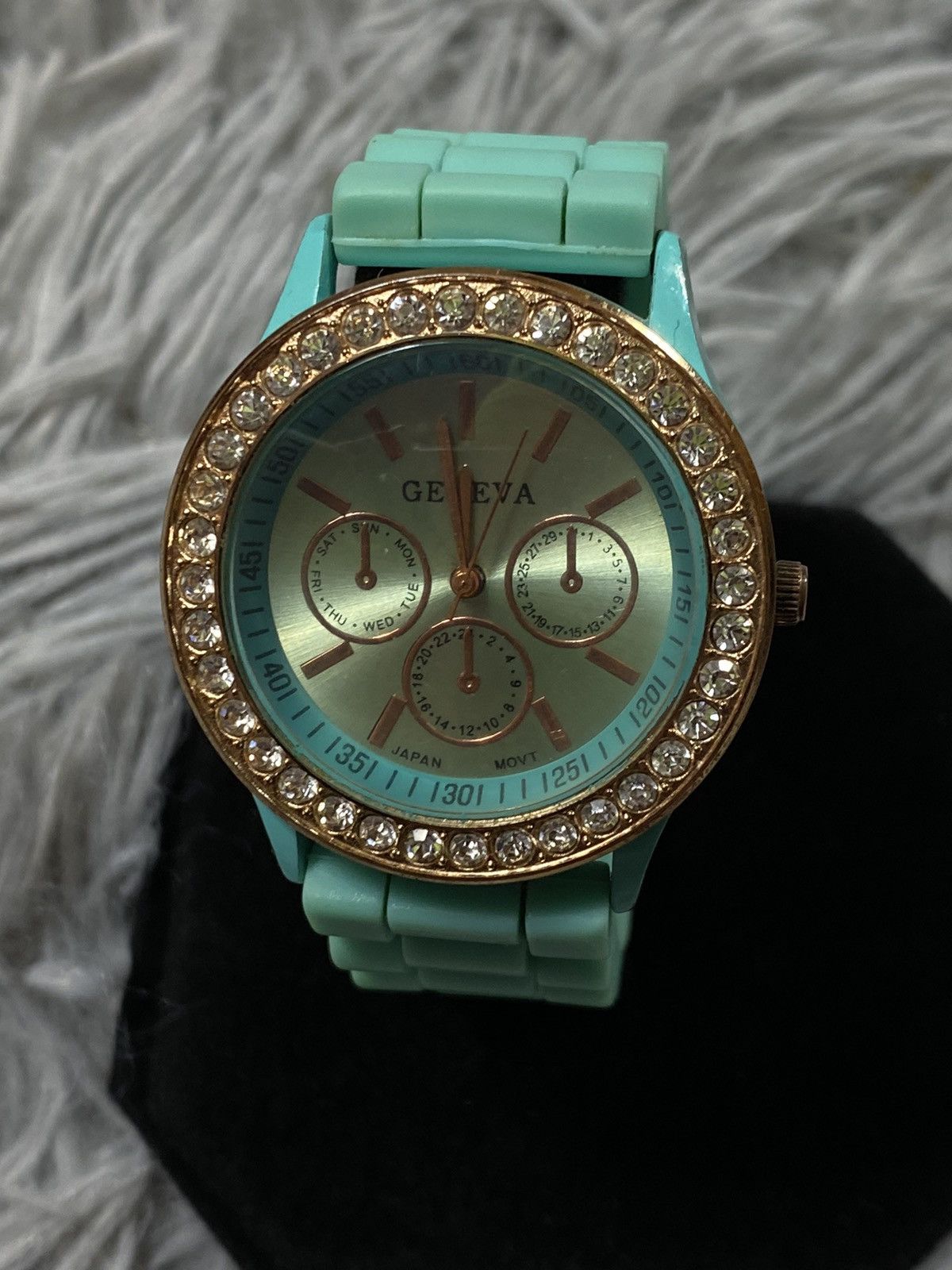Other Mint Green Crystal Bezel Watch - Japanese Brand Size ONE SIZE - 2 Thumbnail