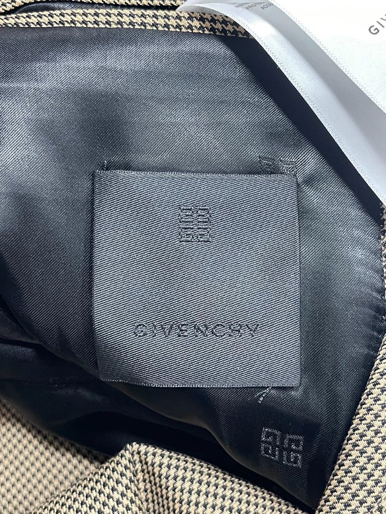 Givenchy Givenchy Size44 Belted Suit Size US M / EU 48-50 / 2 - 7 Thumbnail