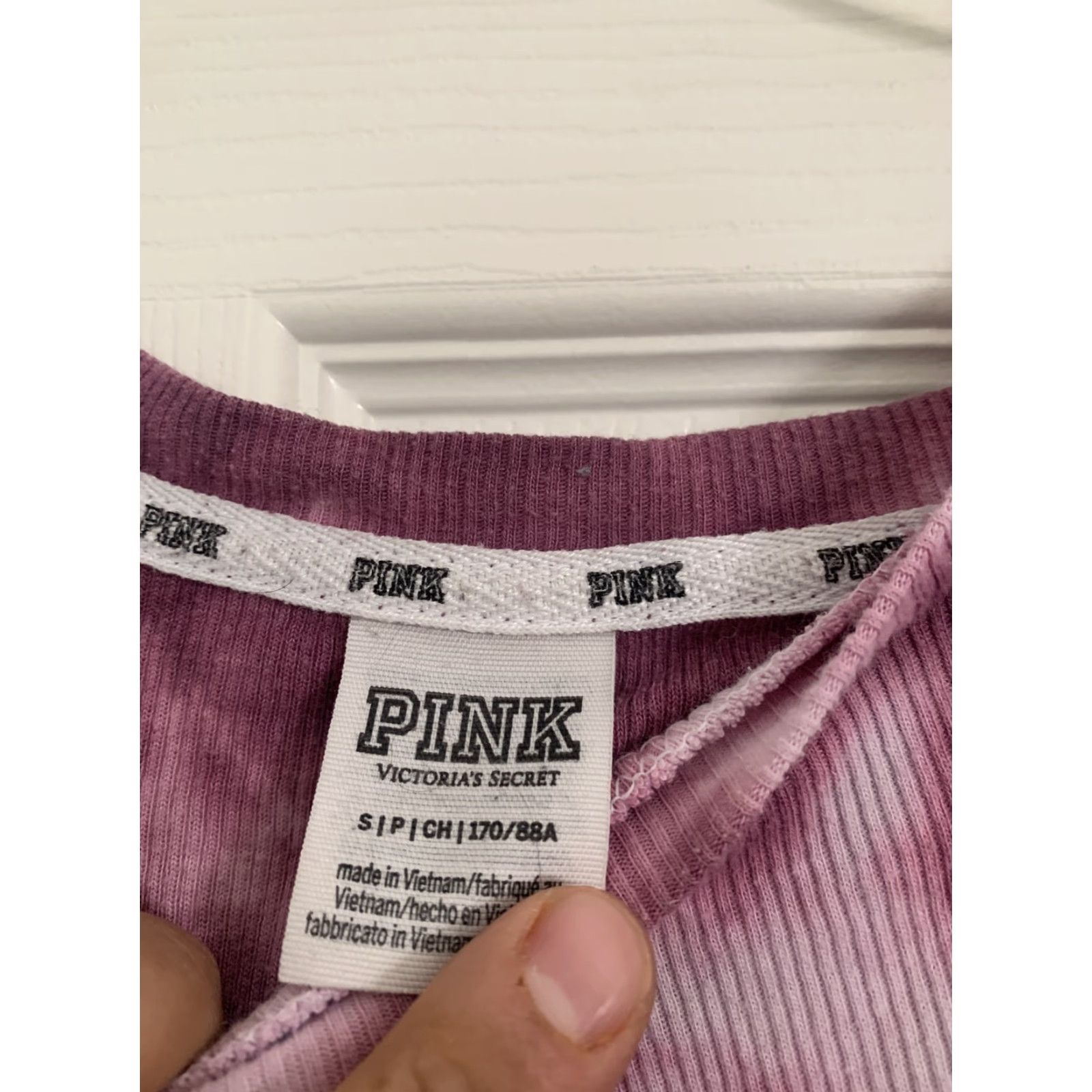 Pinko Victoria's Secret PINK T-Shirt Cropped Short Sleeve Cotton Pink Colorful 90s Style Womens Small Size S / US 4 / IT 40 - 3 Thumbnail