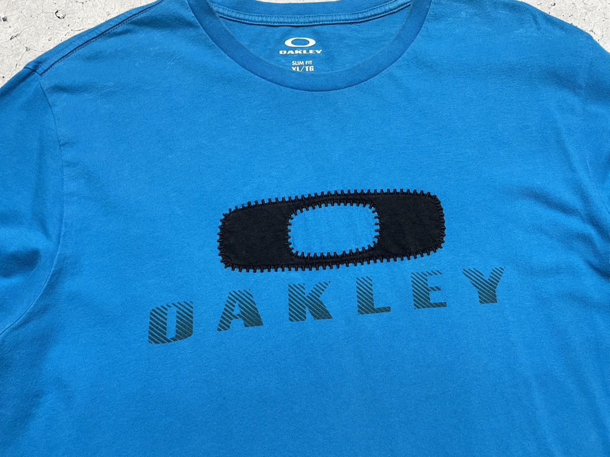 Japanese Brand × Oakley × Vintage Oakley Big Logo T-Shirt Blue Size US XL / EU 56 / 4 - 6 Thumbnail